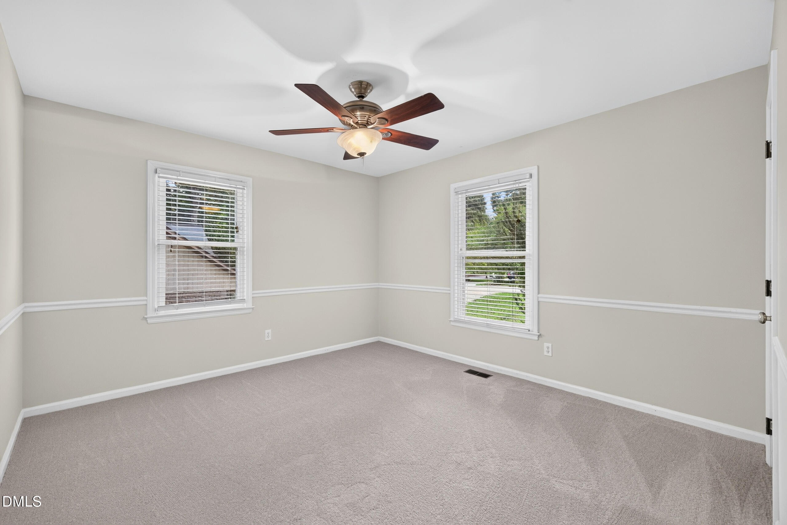 107 Whitehall Way Property Photo 23