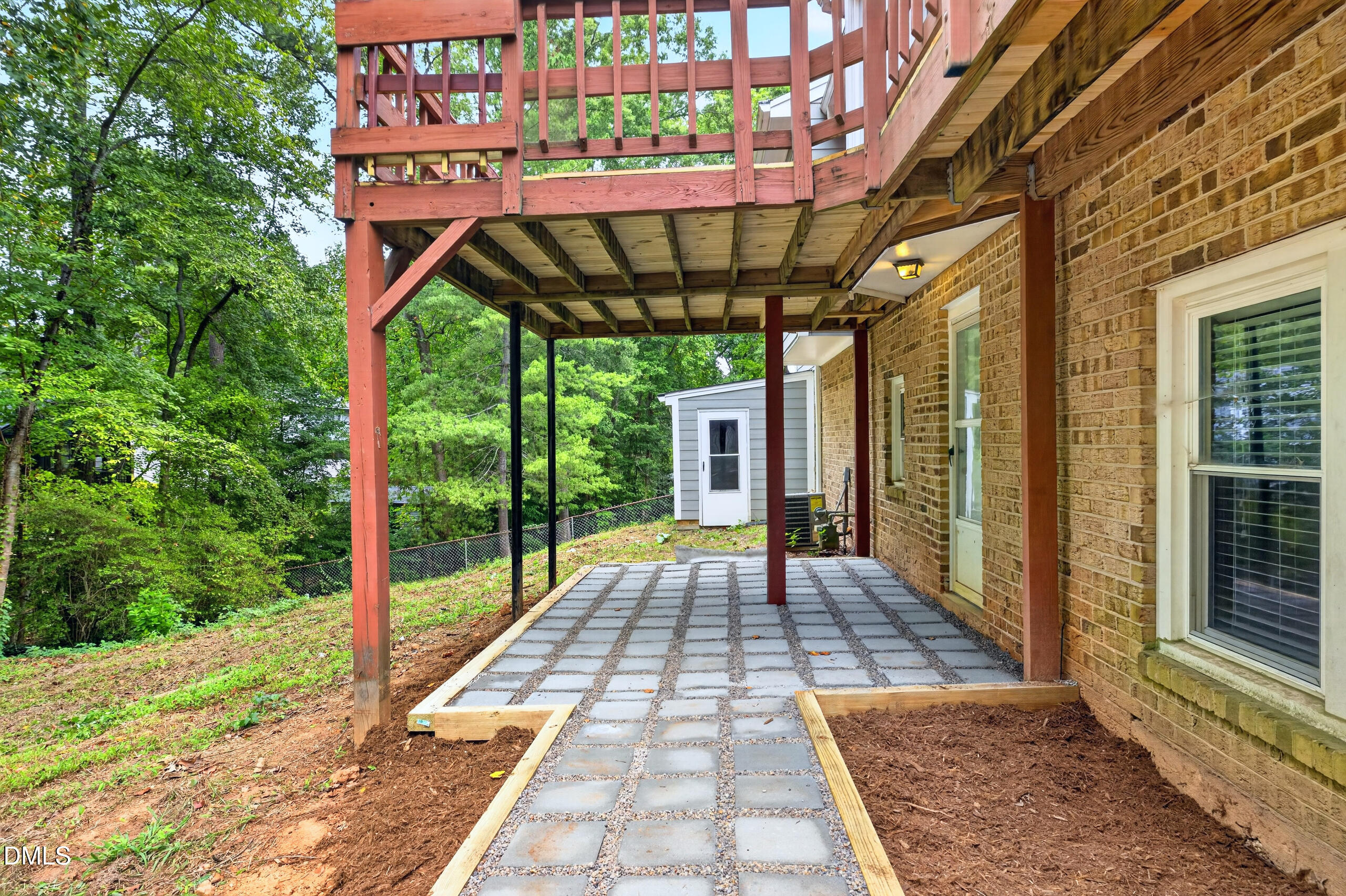 107 Whitehall Way Property Photo 34