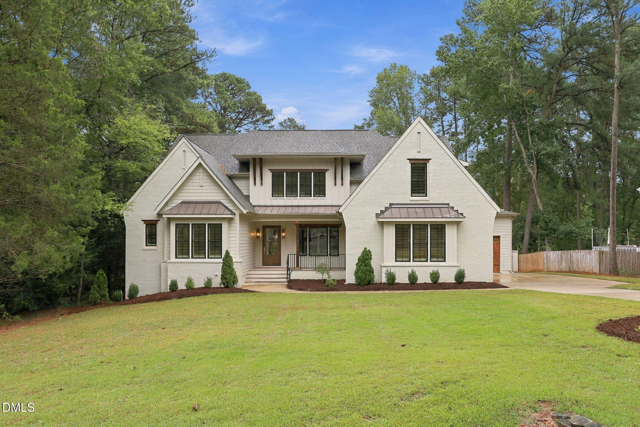 8604 Windjammer Drive Property Photo 1