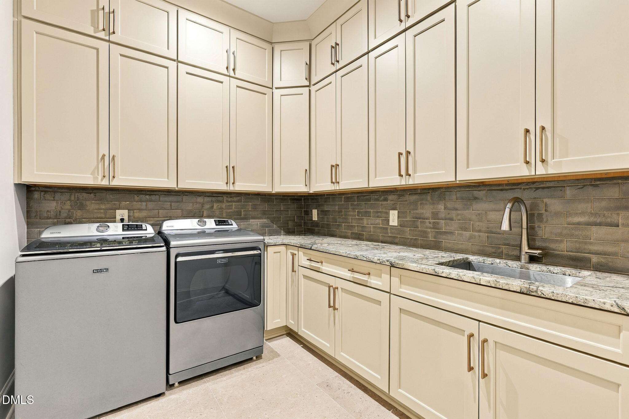 8604 Windjammer Drive Property Photo 19