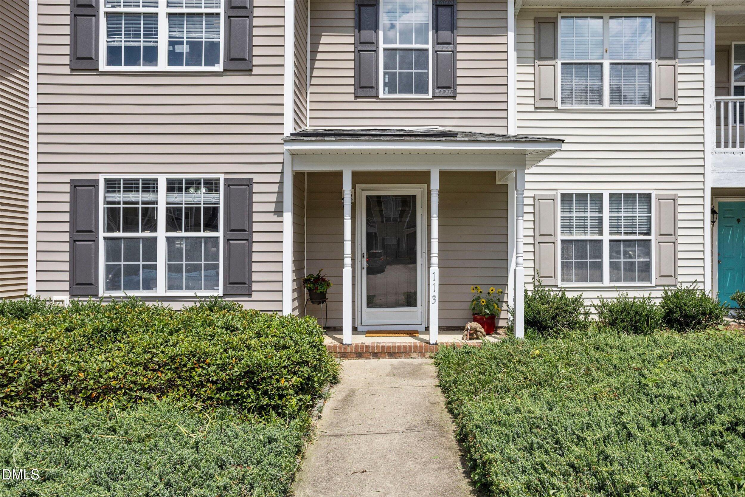 113 Gatwick Court Property Photo 4