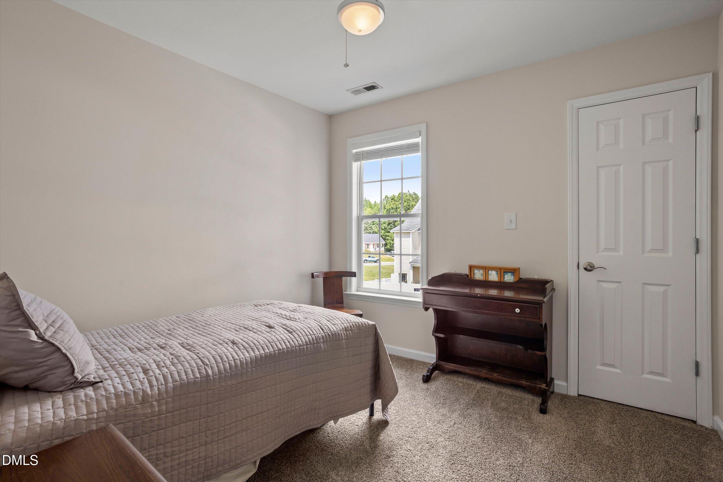 113 Gatwick Court Property Photo 28