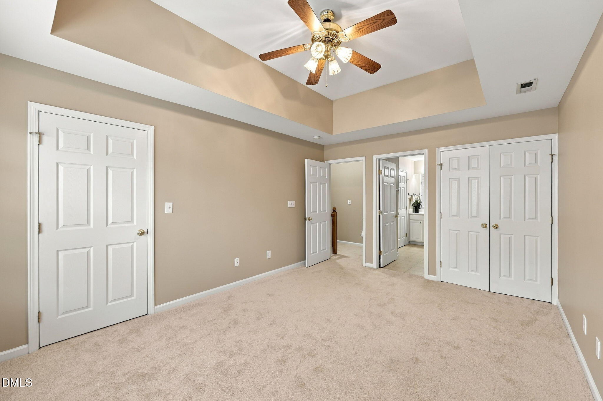 1237 Legacy Greene Avenue Property Photo 4