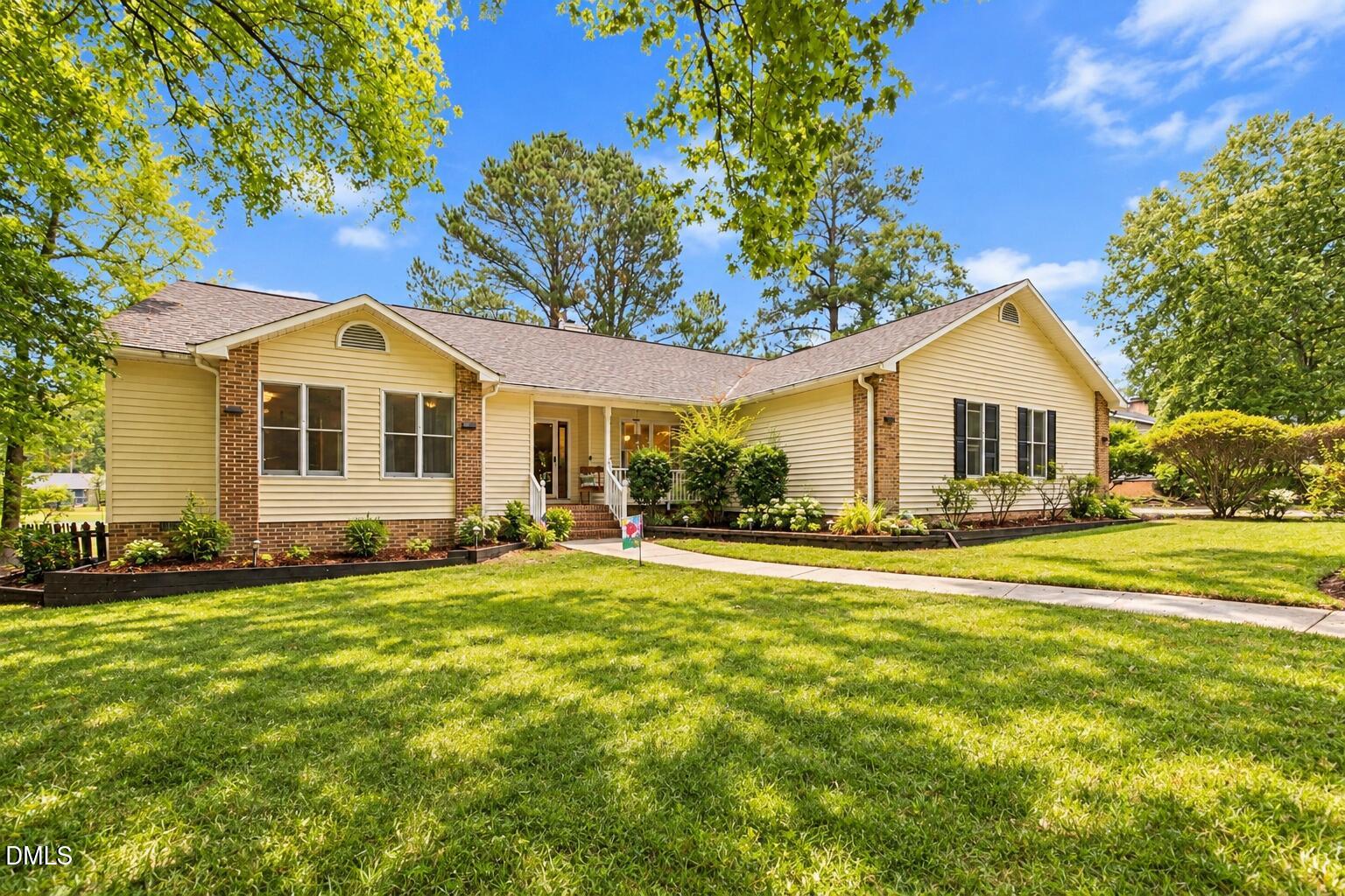 573 Broadmoor Court Property Photo 1