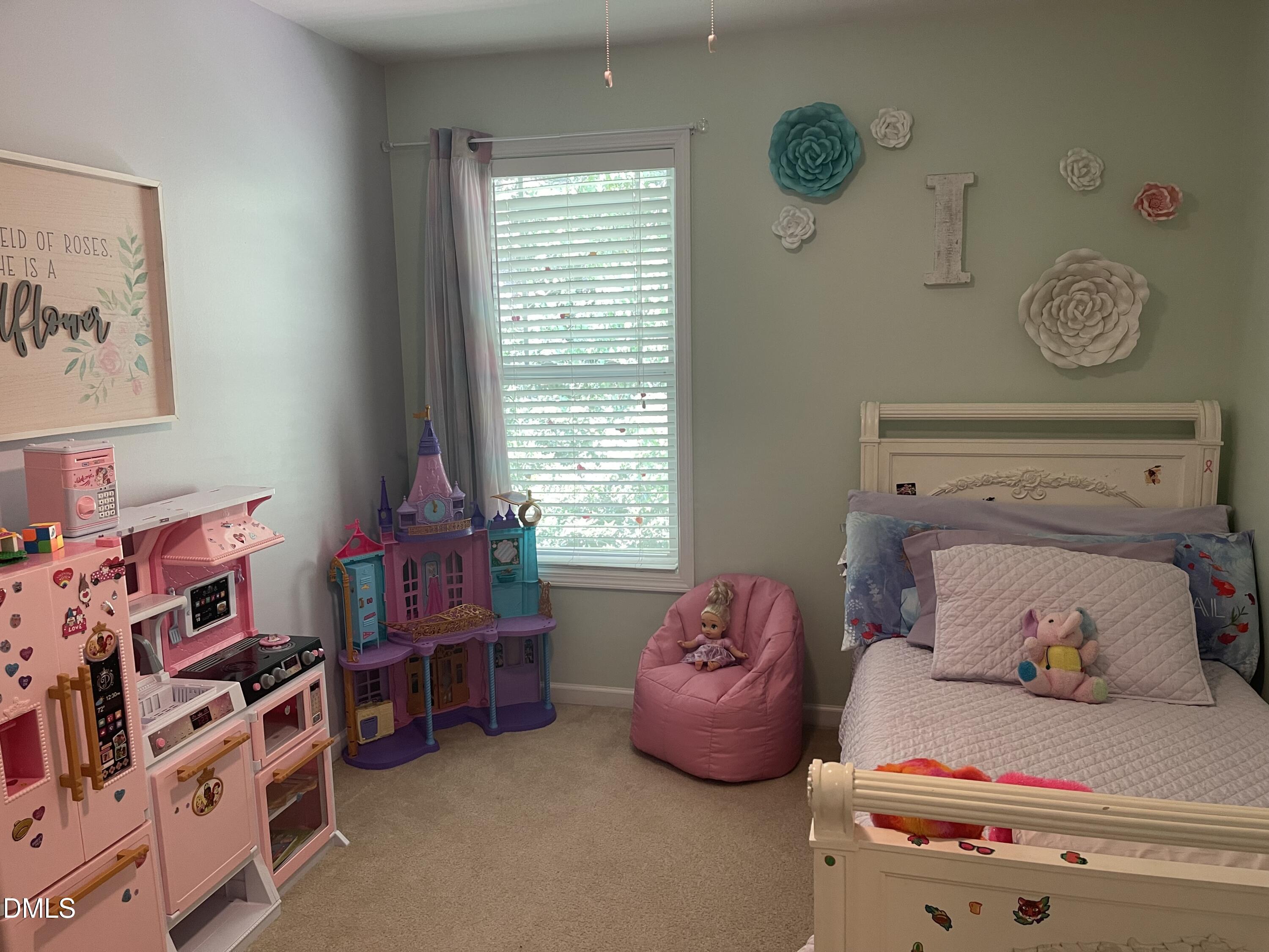734 Whitetail Creek Way Property Photo 18