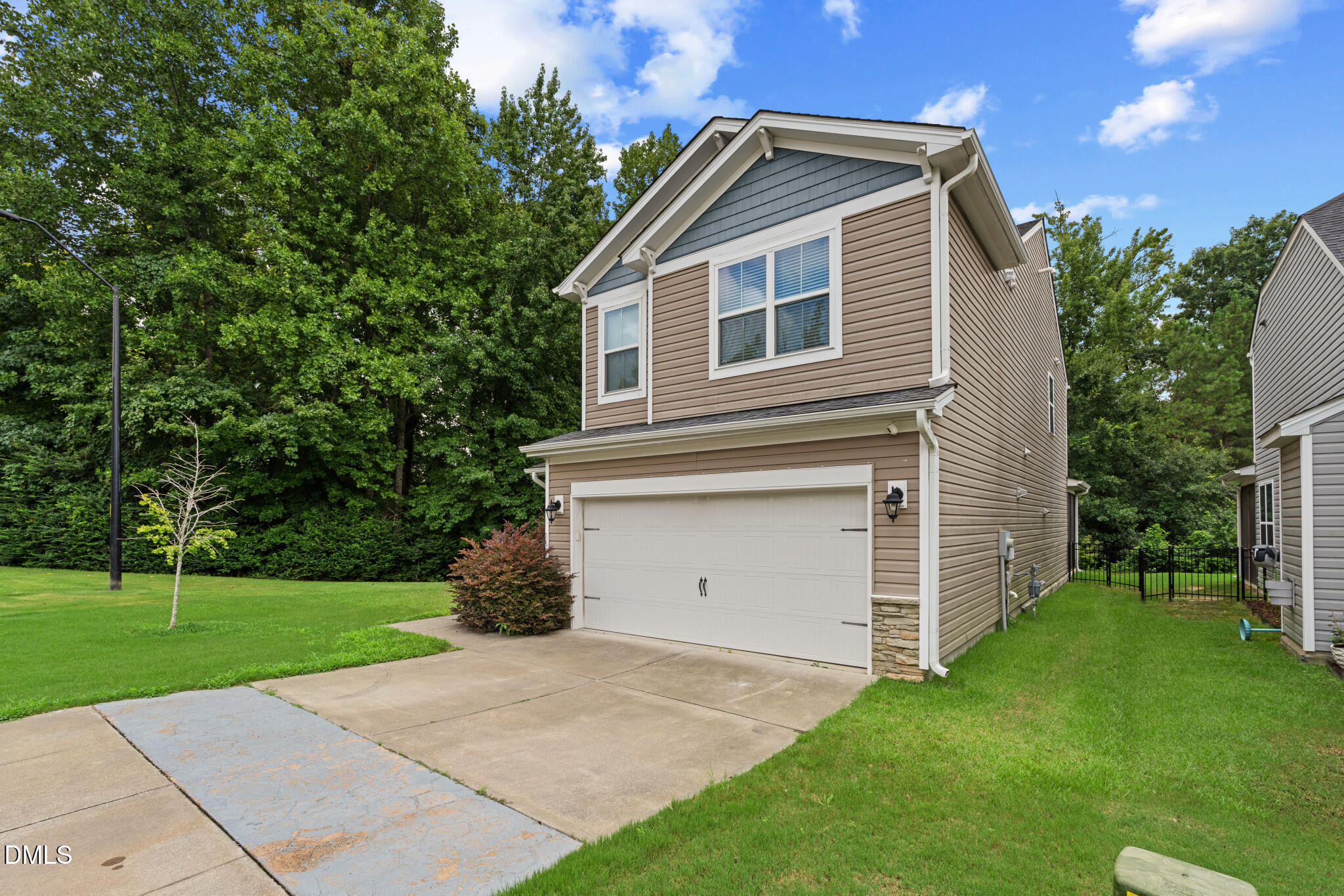 3964 White Kestrel Drive Property Photo 1