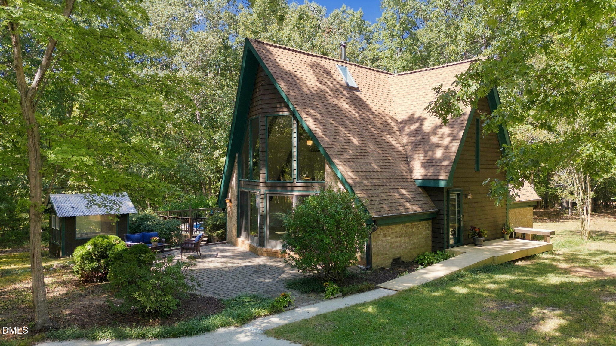 1121 Rollins Mill Road Property Photo 1