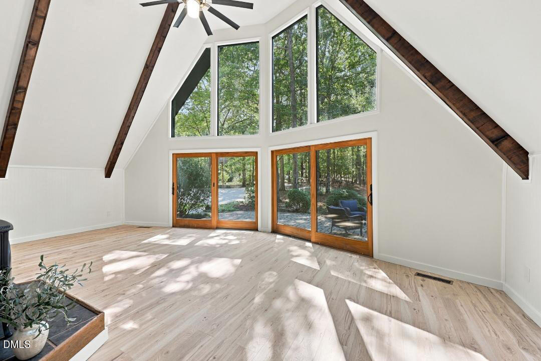 1121 Rollins Mill Road Property Photo 4