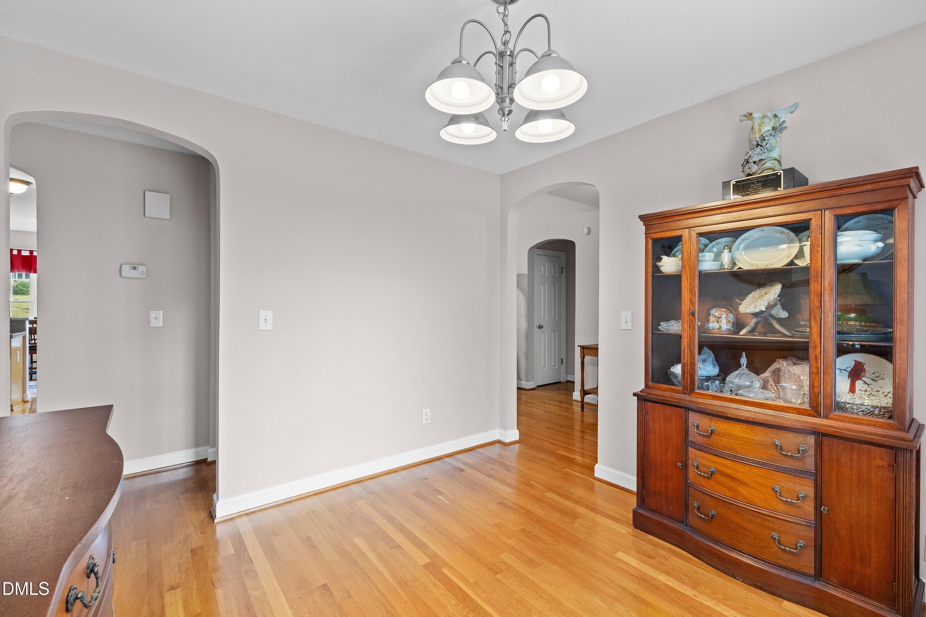 315 Everland Parkway Property Photo 7