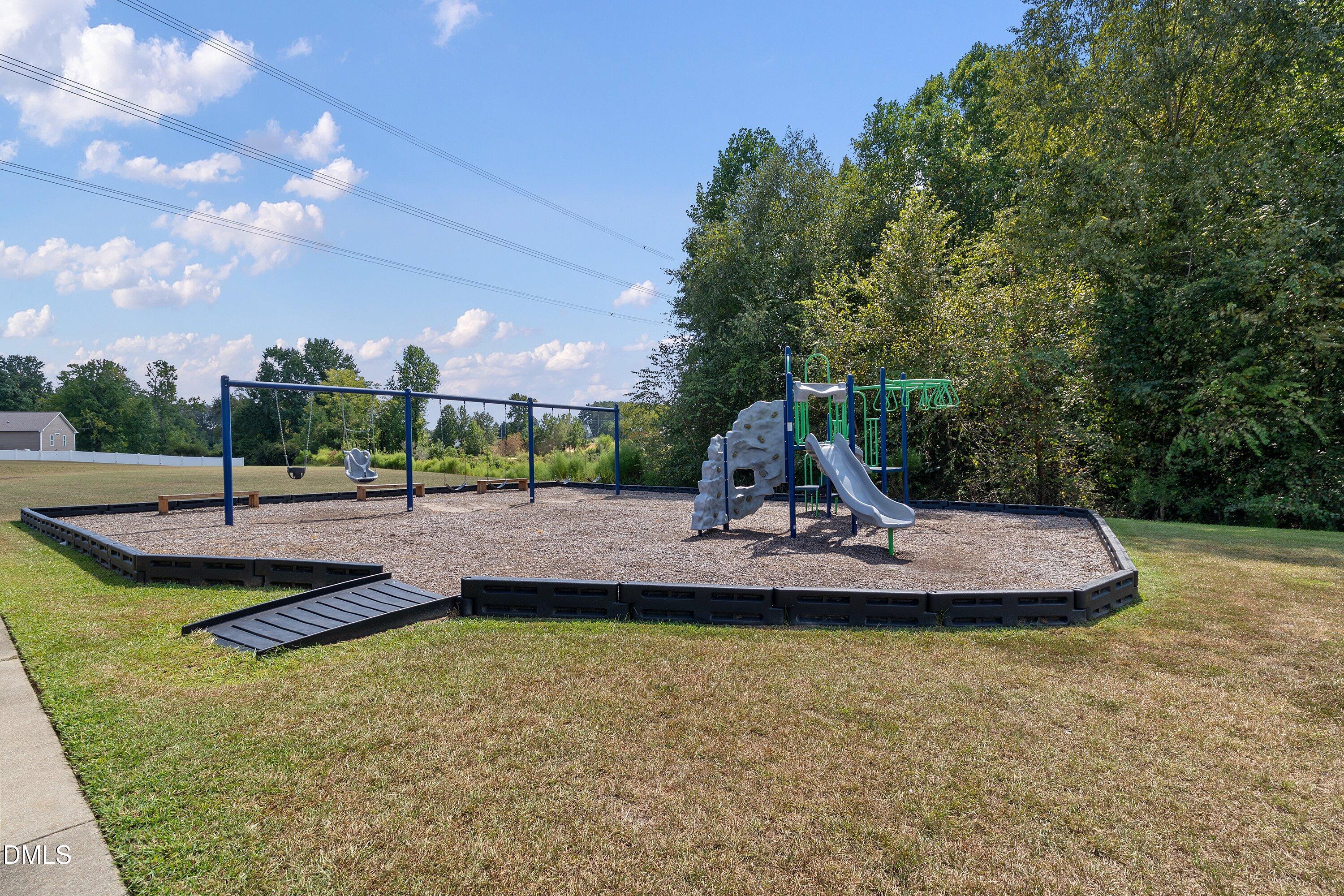 315 Everland Parkway Property Photo 41