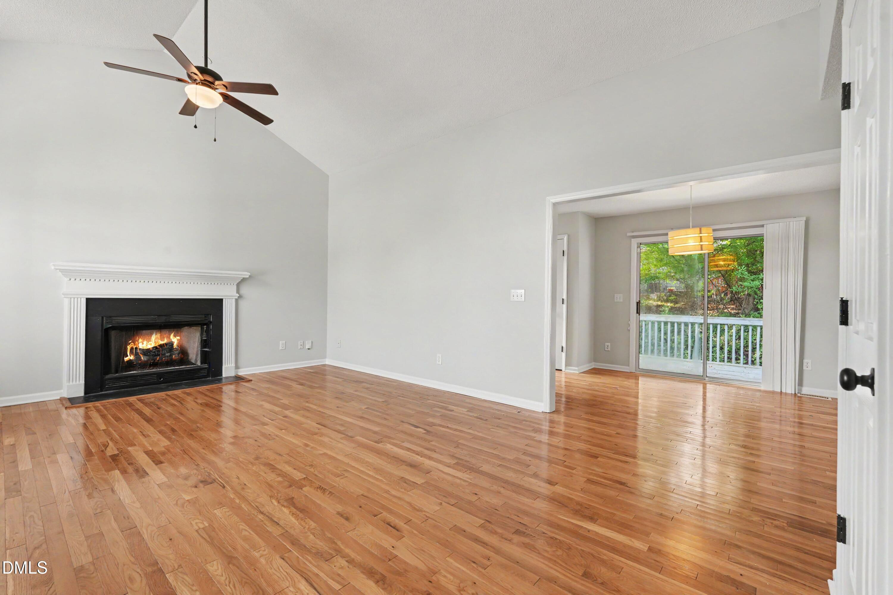 2416 Kingsboro Road Property Photo 5