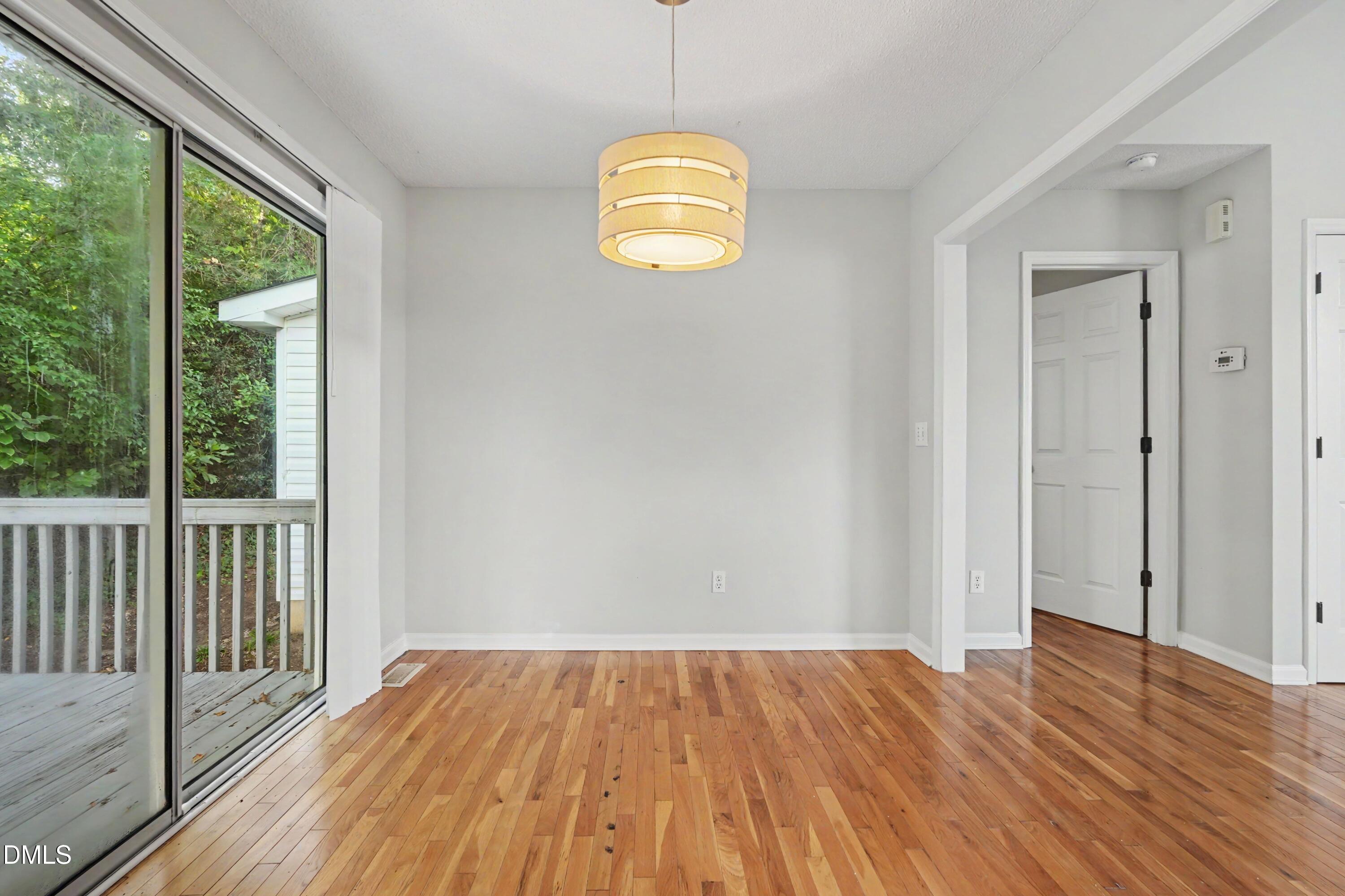 2416 Kingsboro Road Property Photo 10