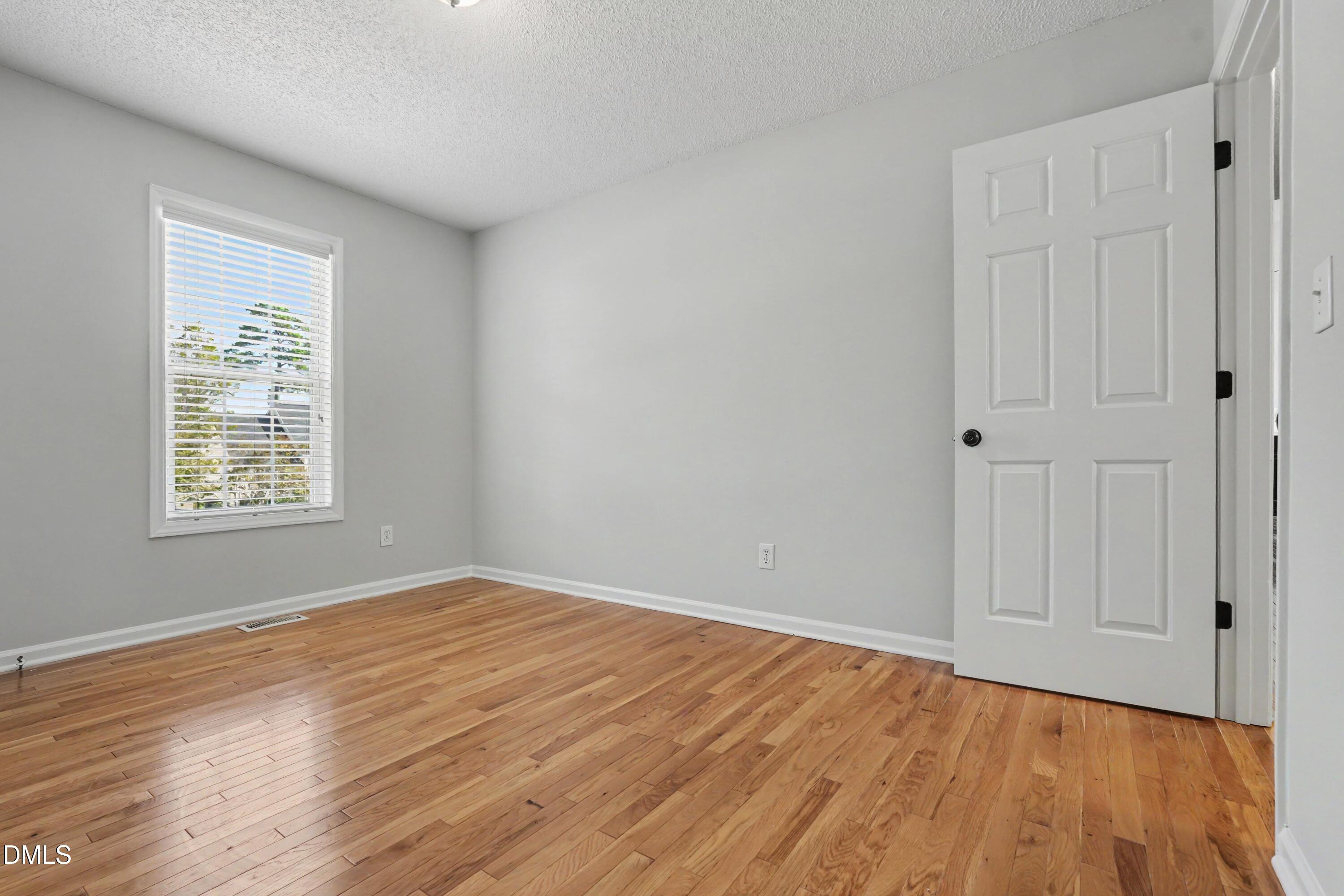 2416 Kingsboro Road Property Photo 18