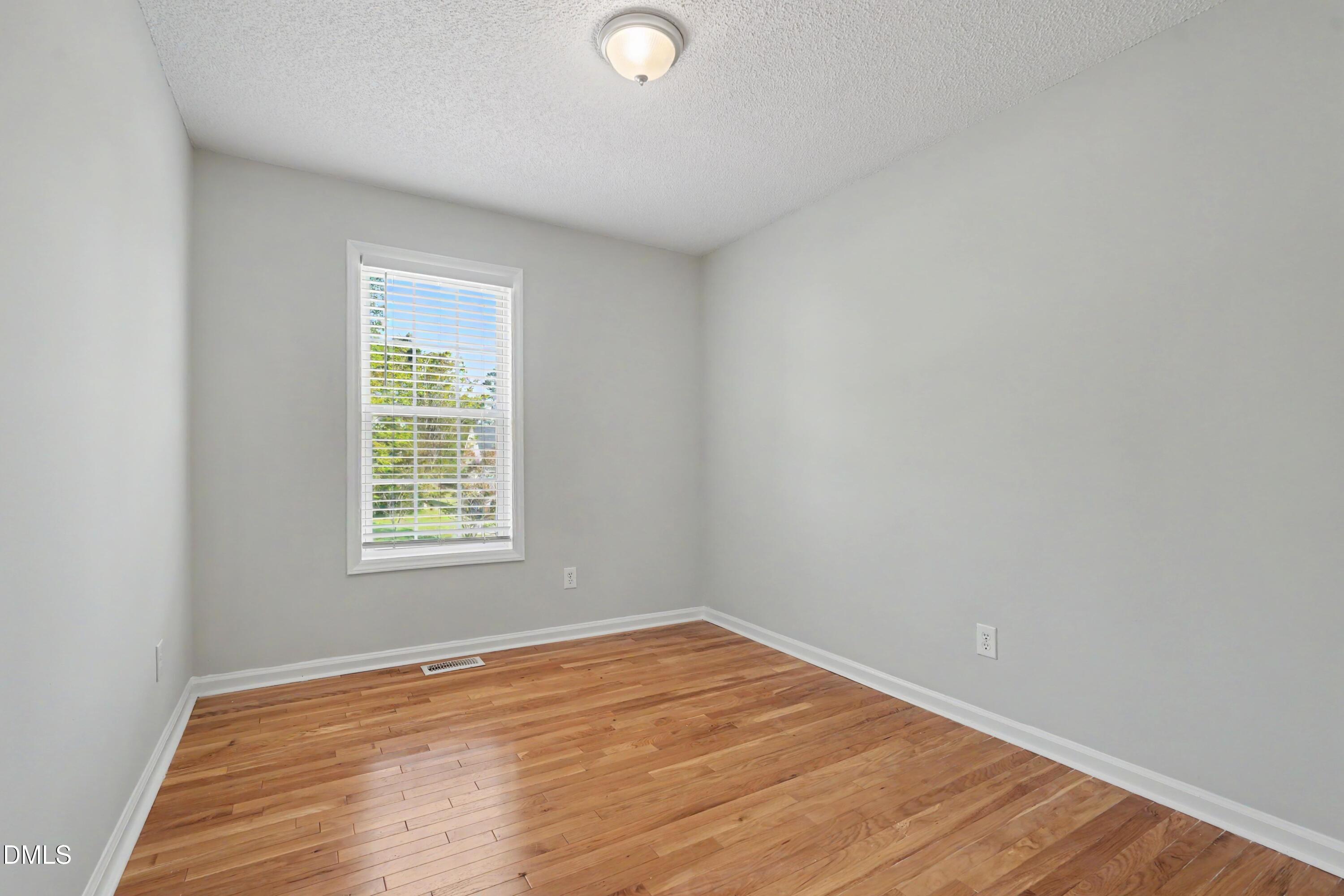 2416 Kingsboro Road Property Photo 23