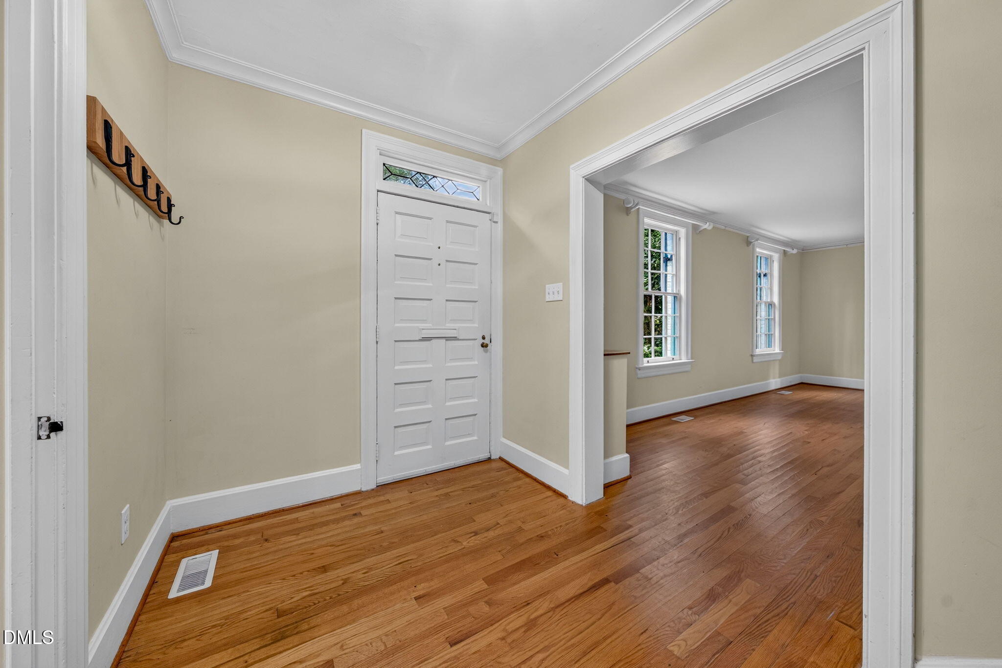 2625 Dover Road Property Photo 5