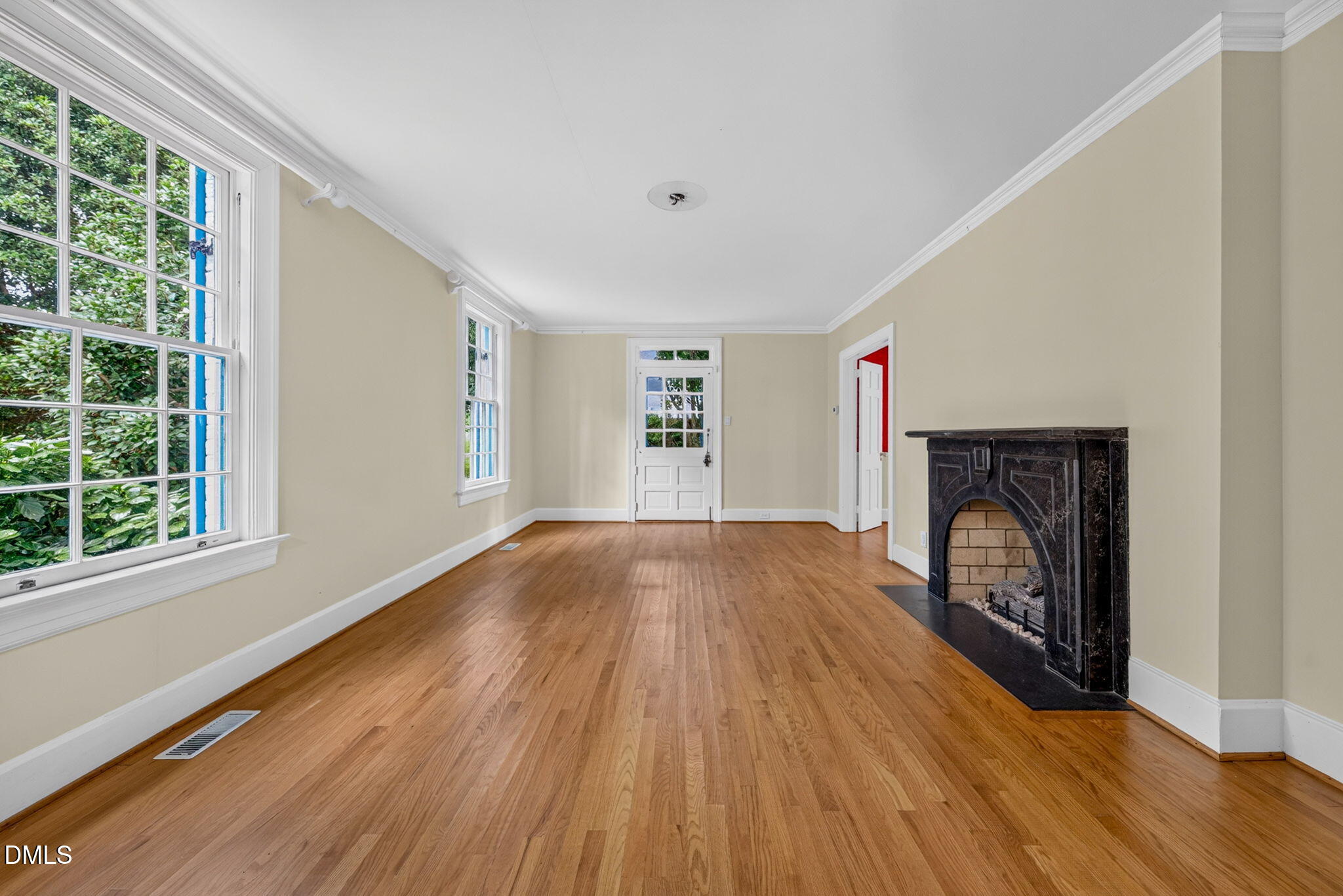 2625 Dover Road Property Photo 6