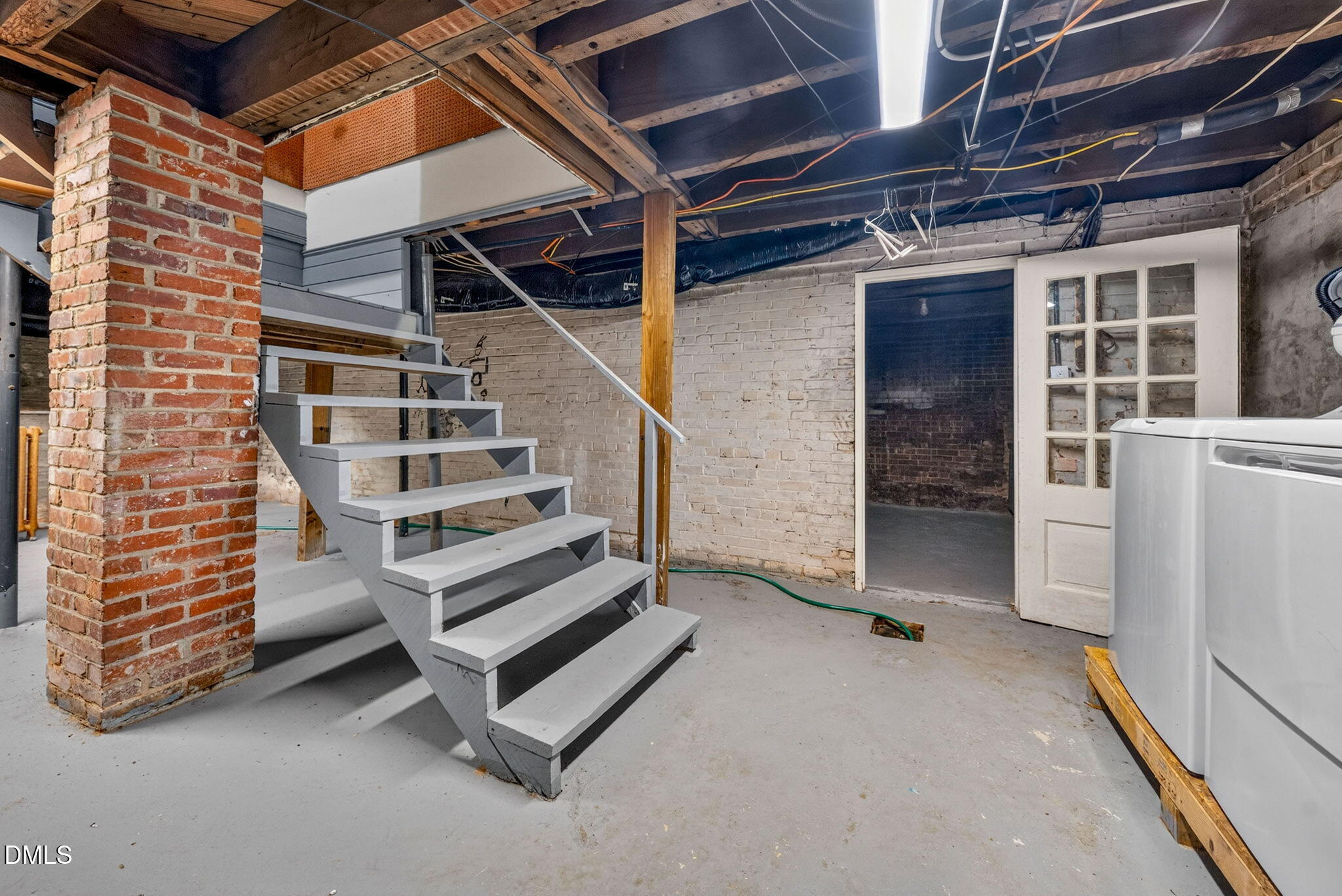 2625 Dover Road Property Photo 17