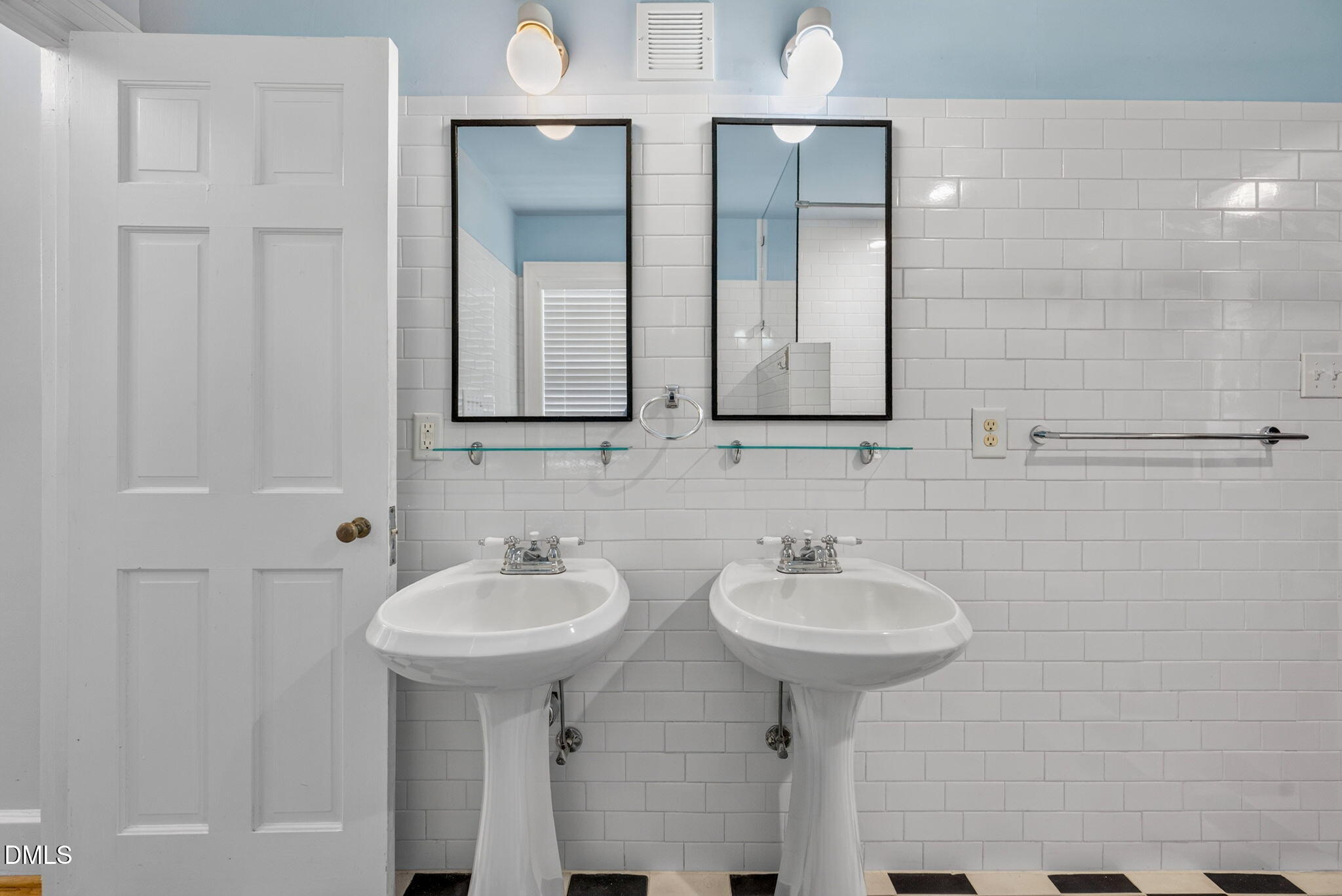2625 Dover Road Property Photo 35