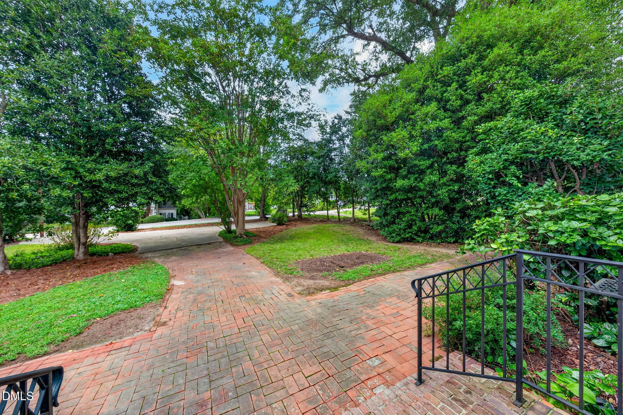 2625 Dover Road Property Photo 44