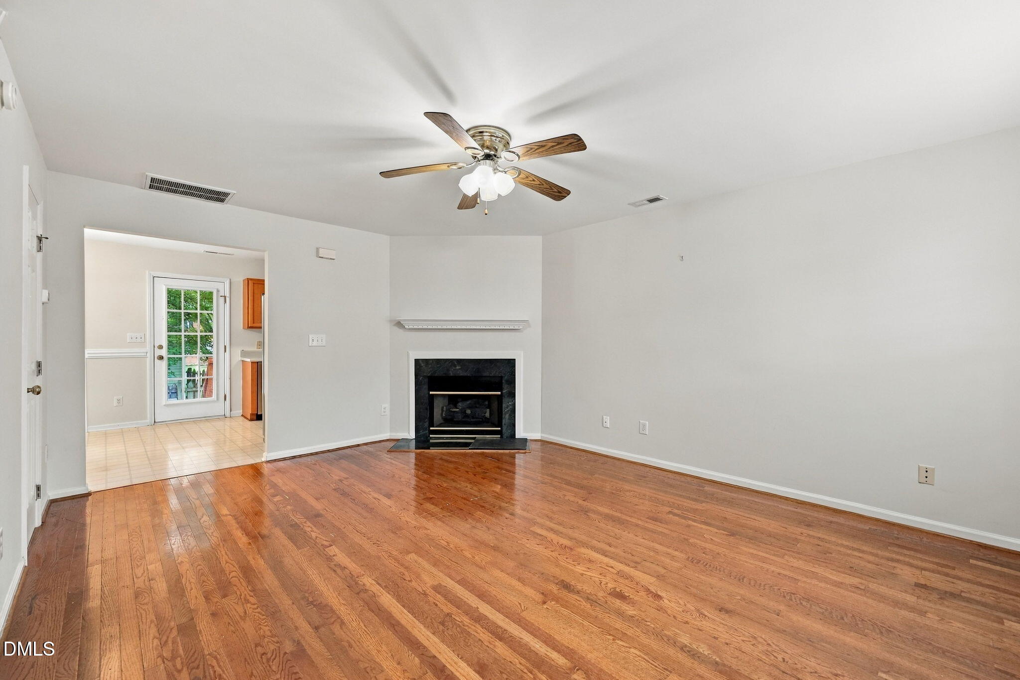 2220 Turtle Point Drive Property Photo 4
