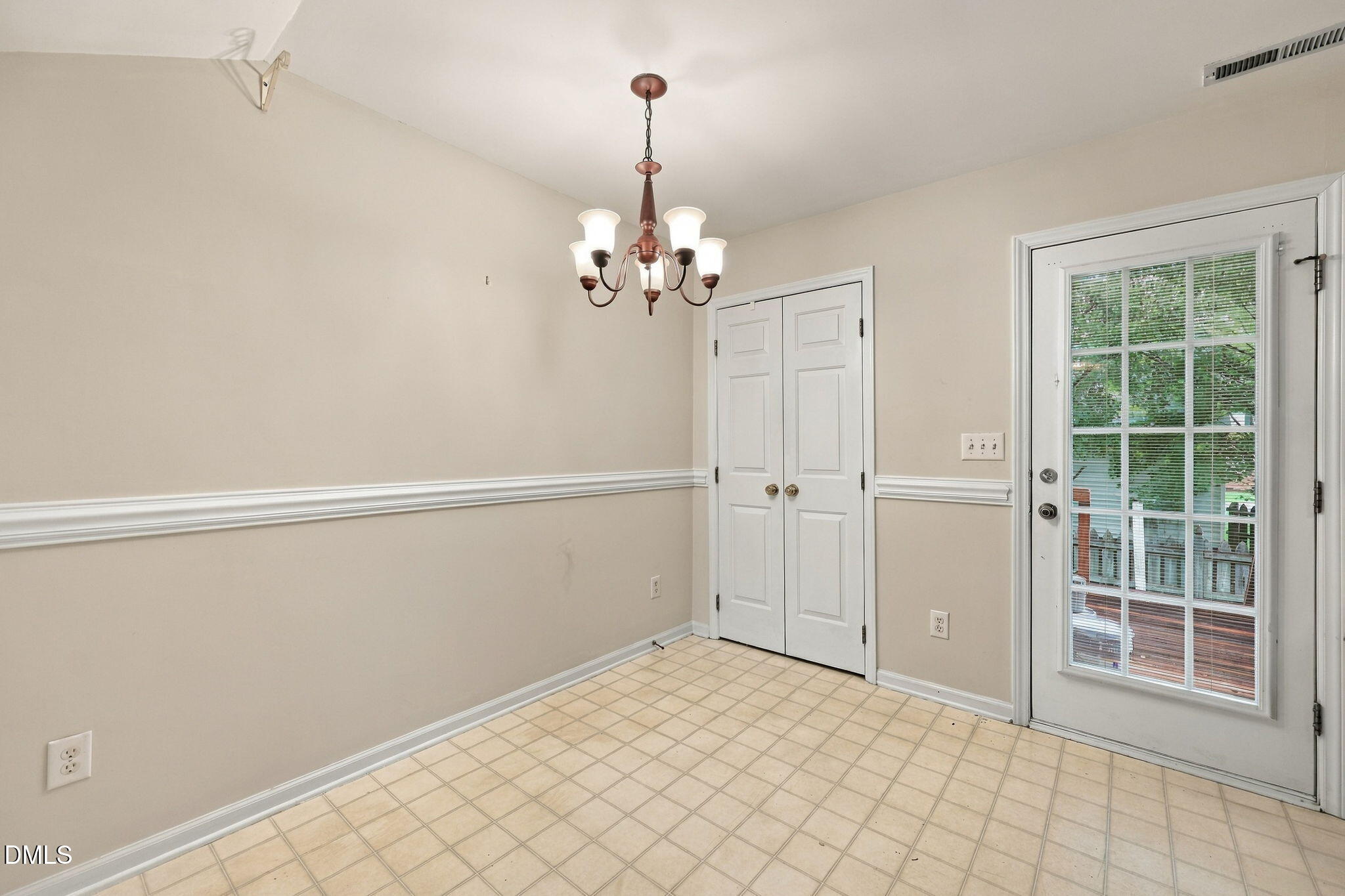 2220 Turtle Point Drive Property Photo 12