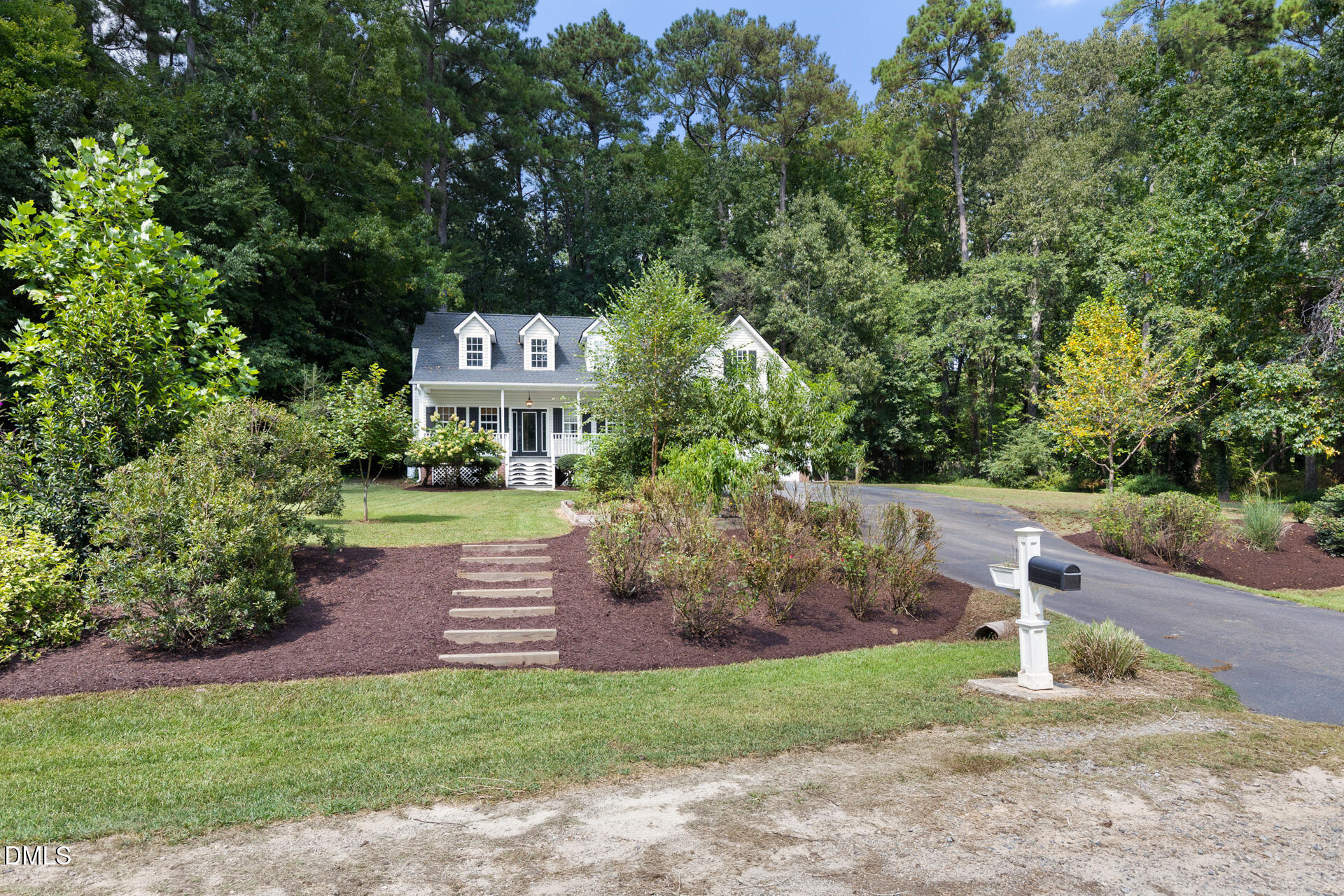 205 Adams Court Property Photo 3