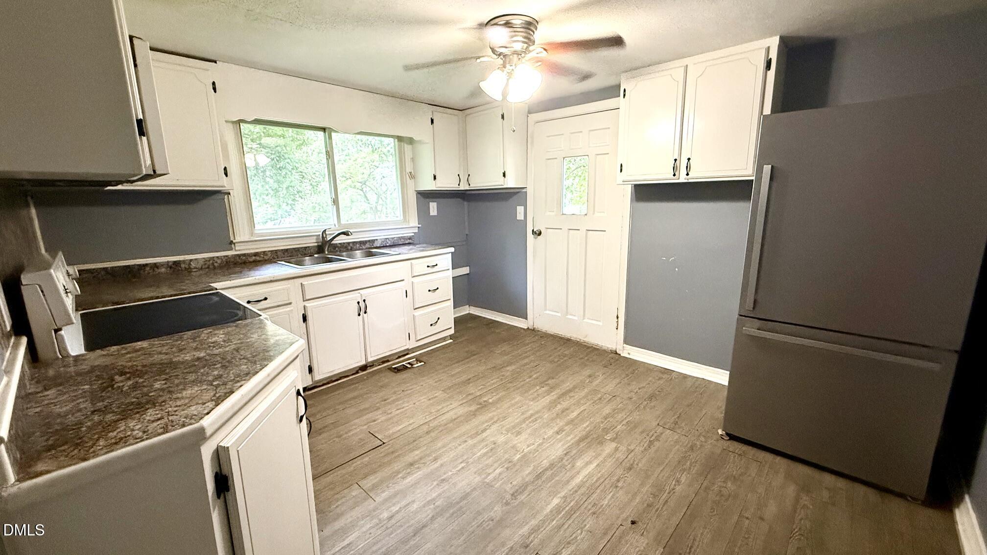 10224 Holly Springs Road Property Photo 8