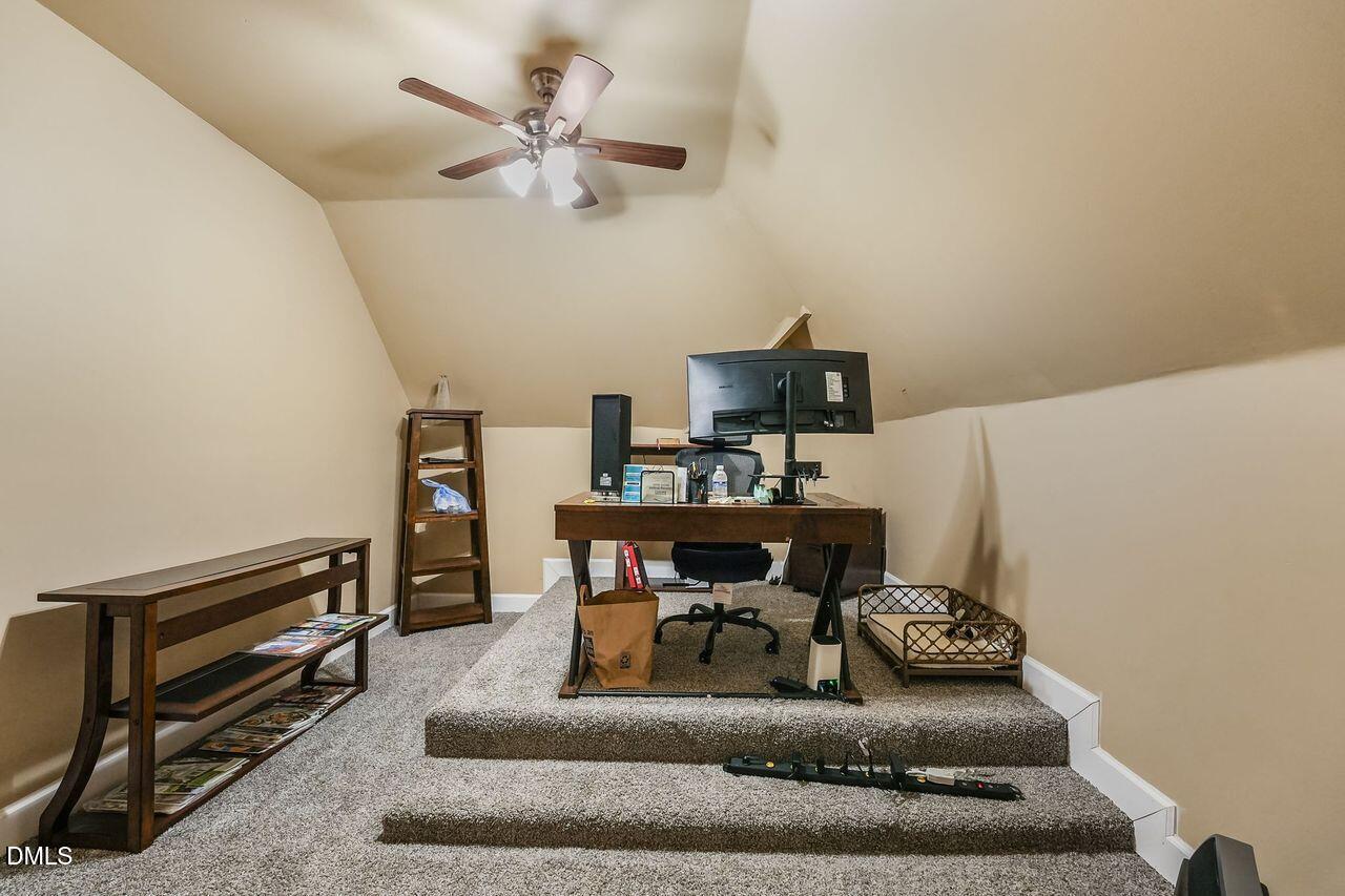 8420 Greythorne Place Property Photo 30