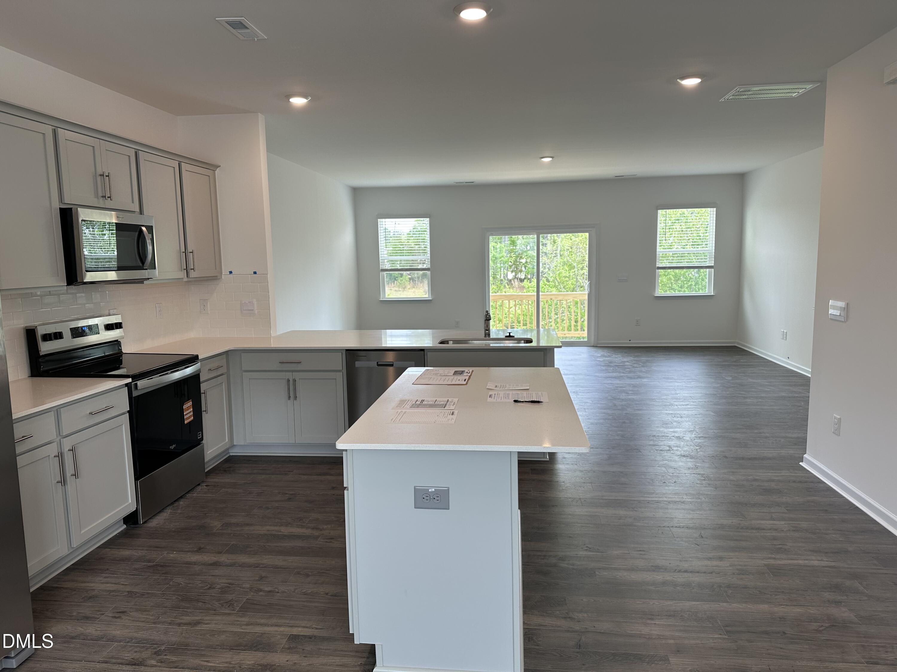 719 Lucky Clover Way Property Photo 5