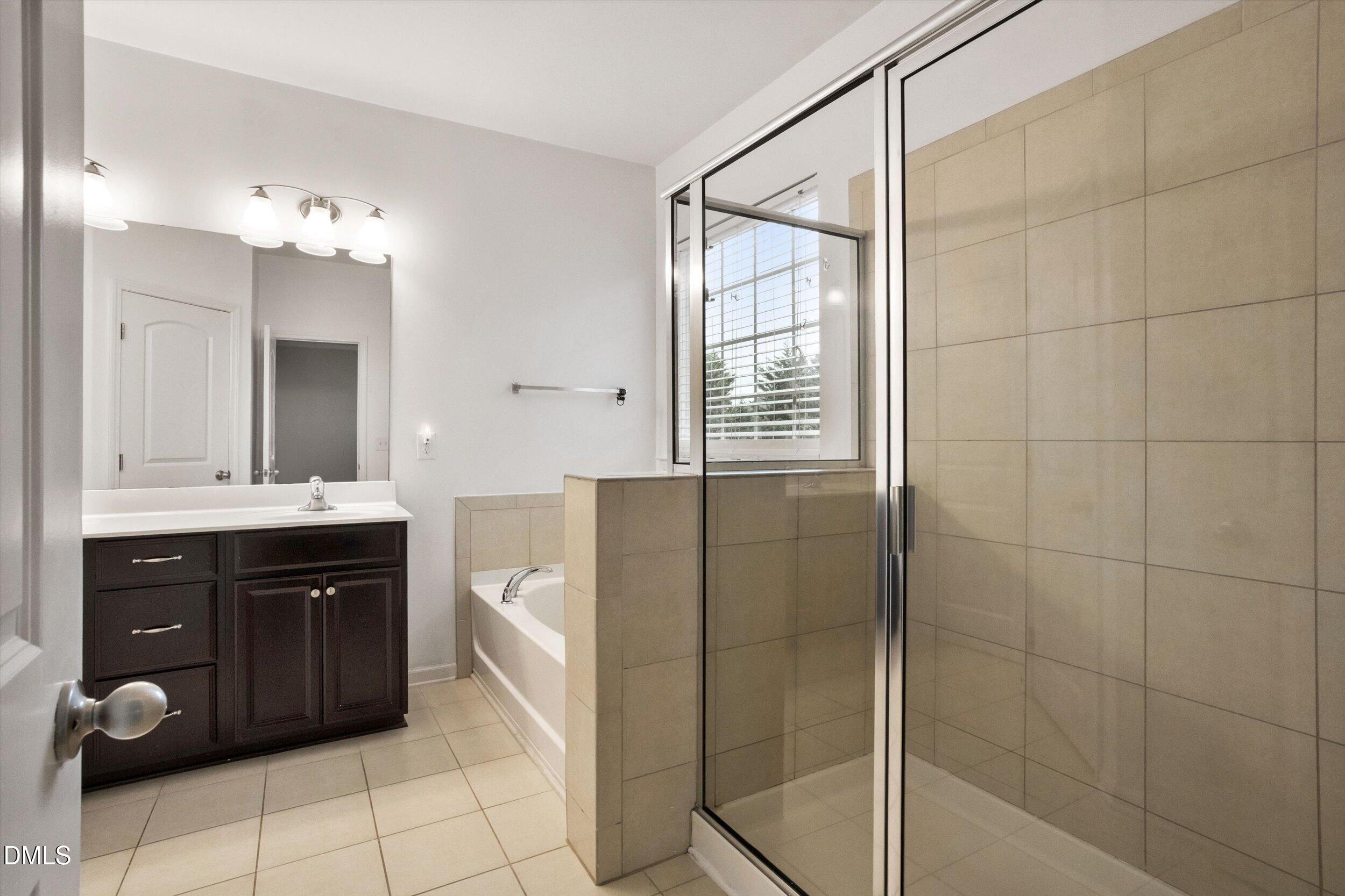 1116 Litchborough Way Property Photo 24