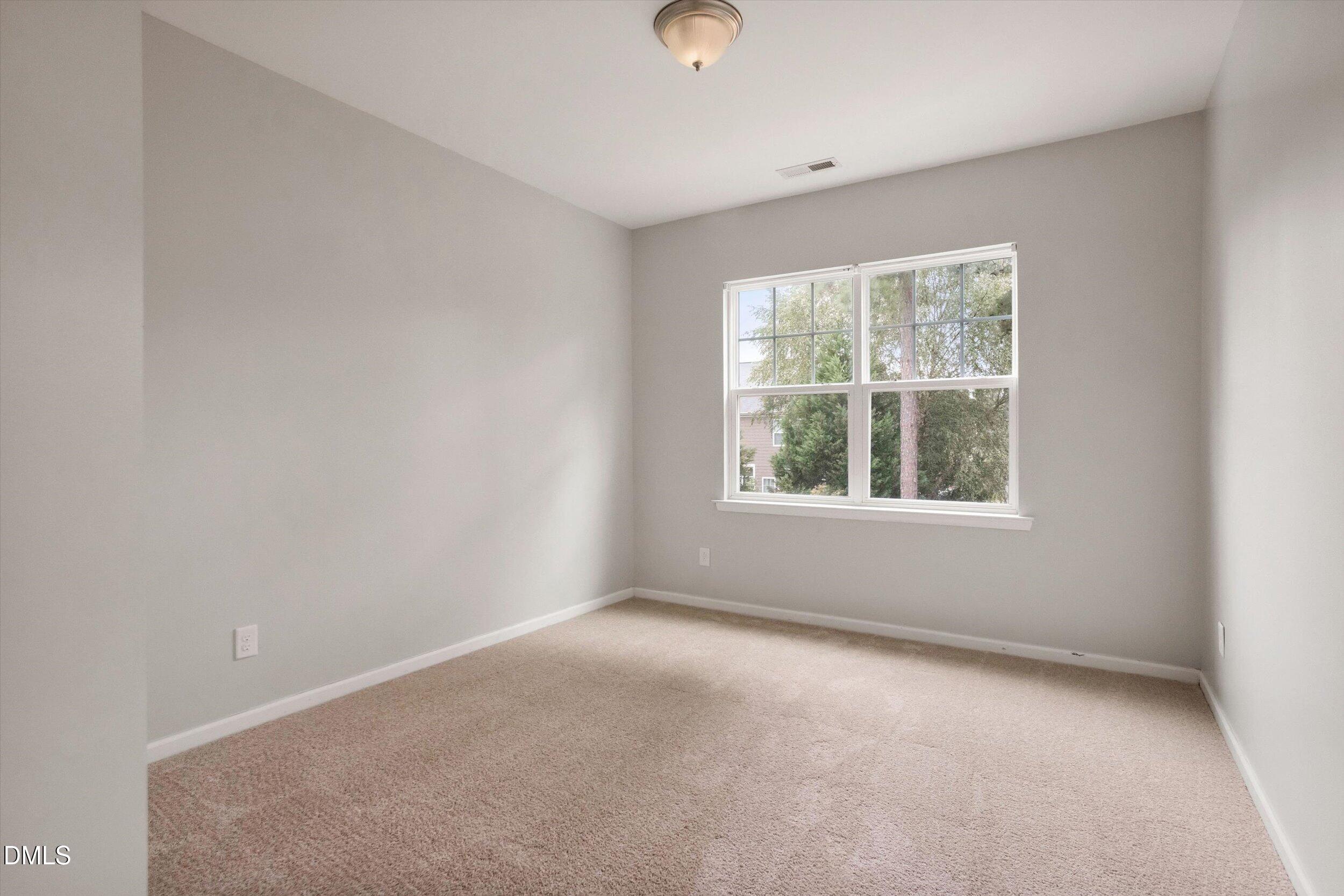 1116 Litchborough Way Property Photo 28