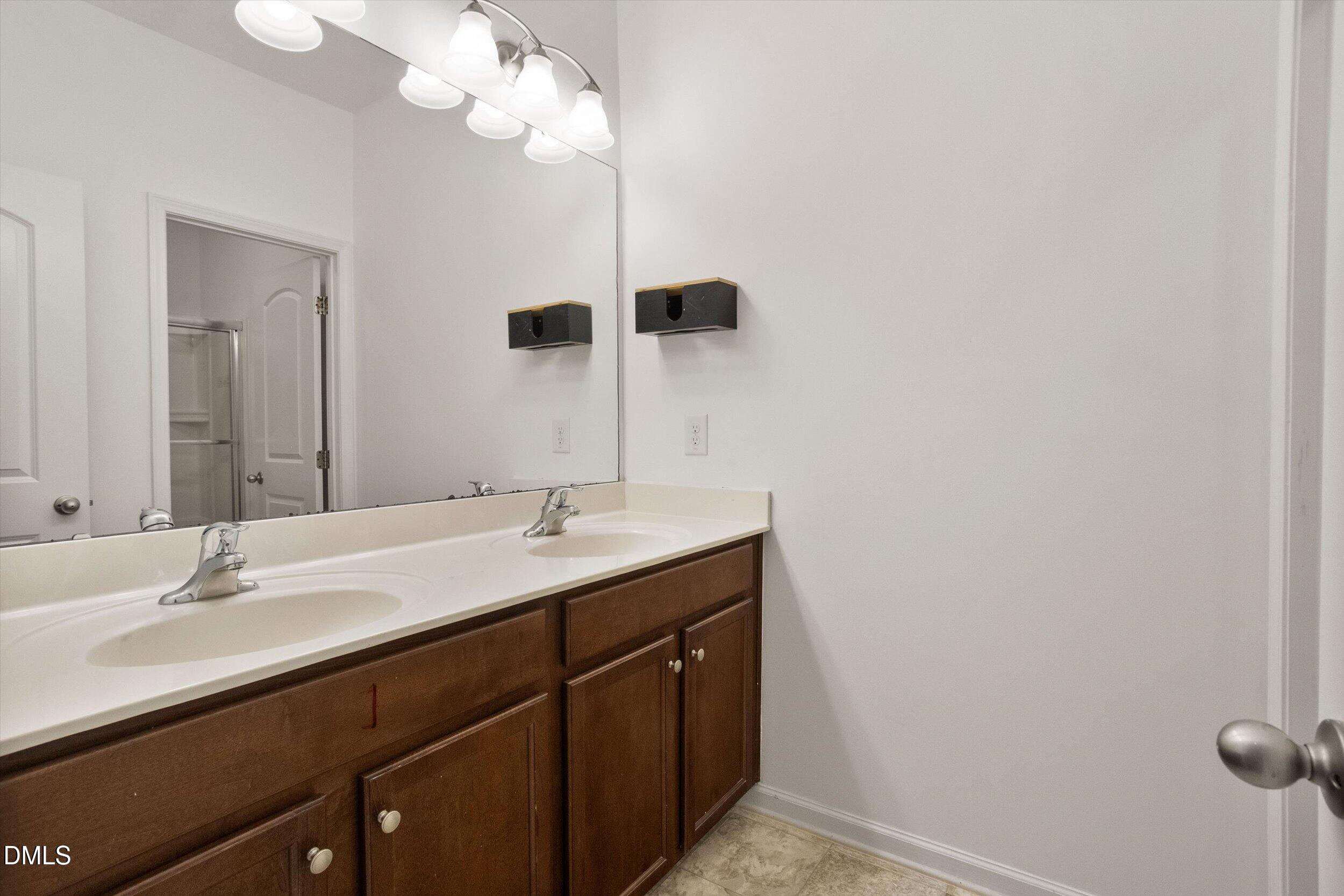 1116 Litchborough Way Property Photo 31