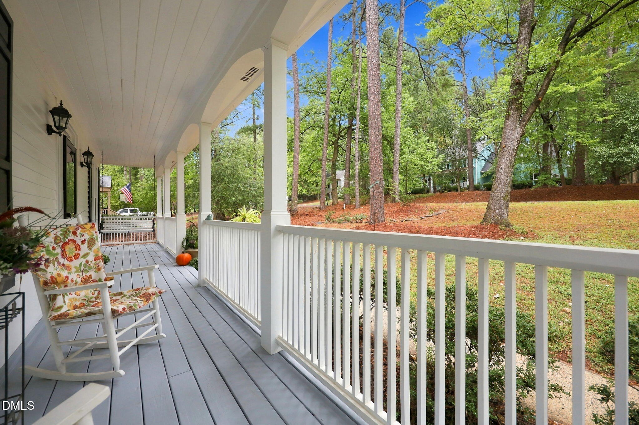 5601 N Hawthorne Way Property Photo 7