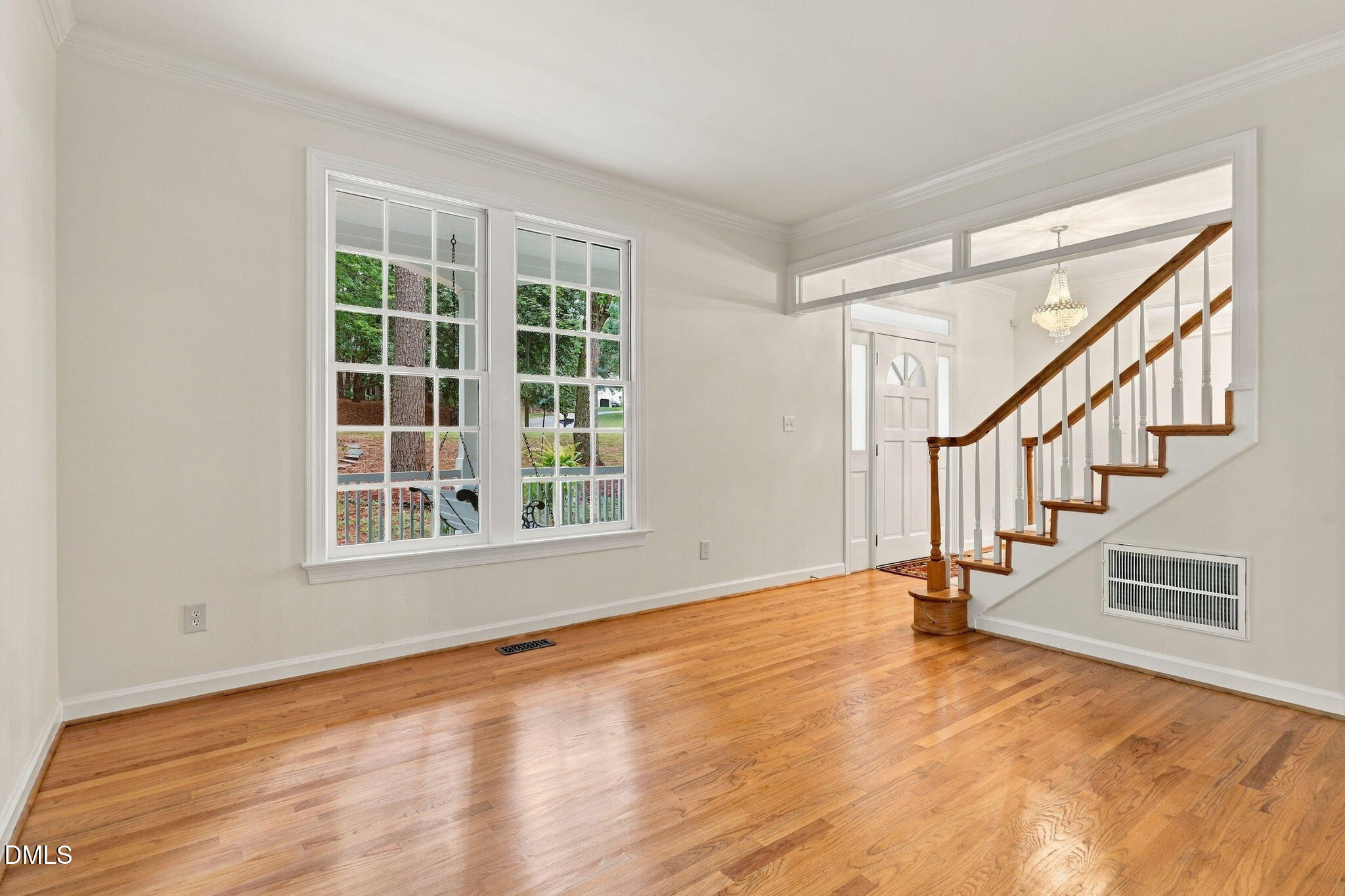 5601 N Hawthorne Way Property Photo 11