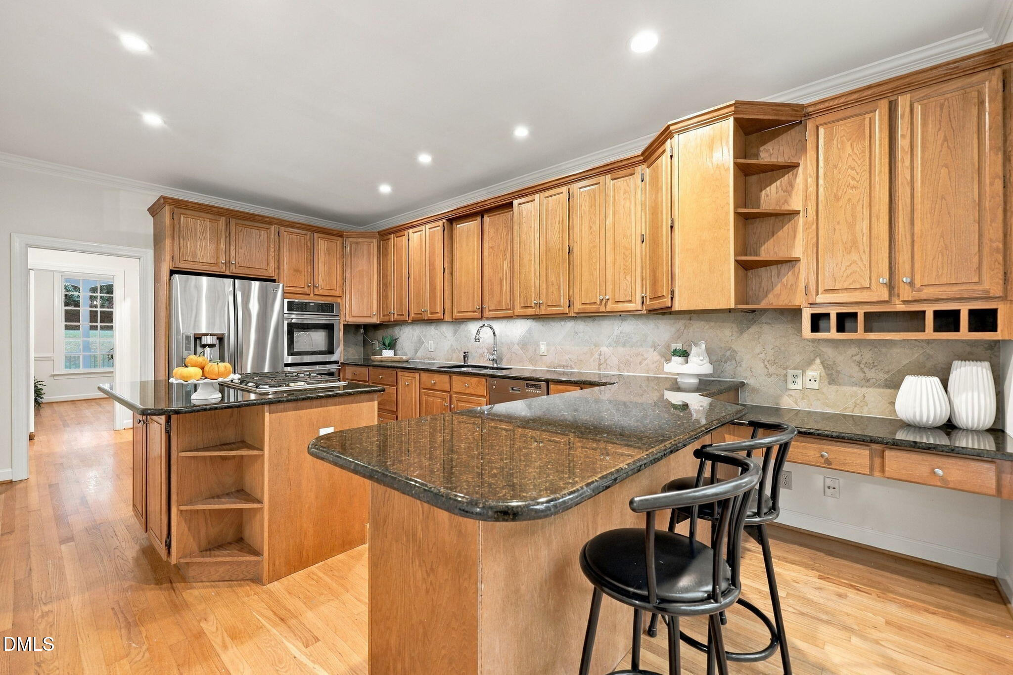 5601 N Hawthorne Way Property Photo 17