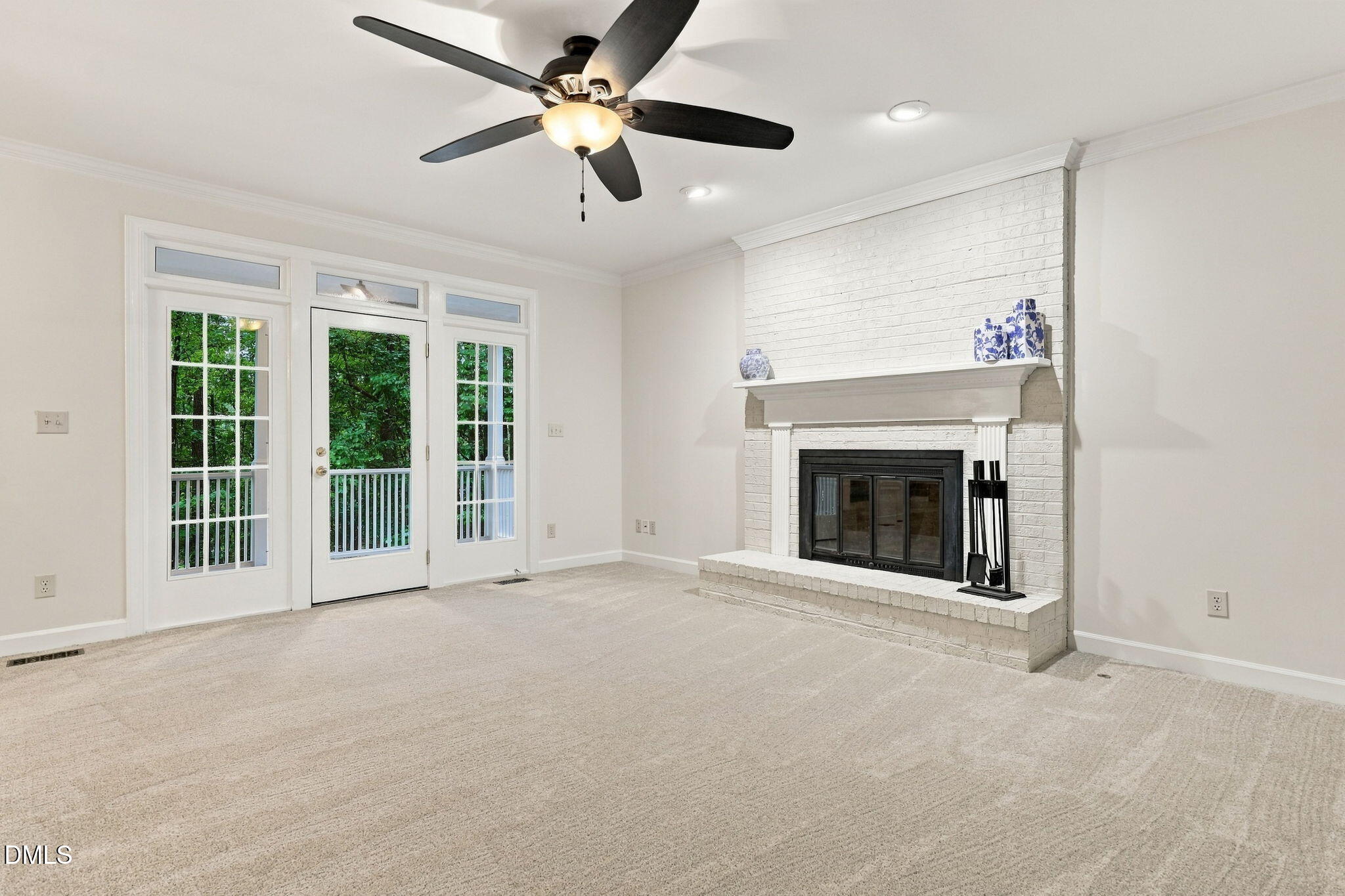 5601 N Hawthorne Way Property Photo 25