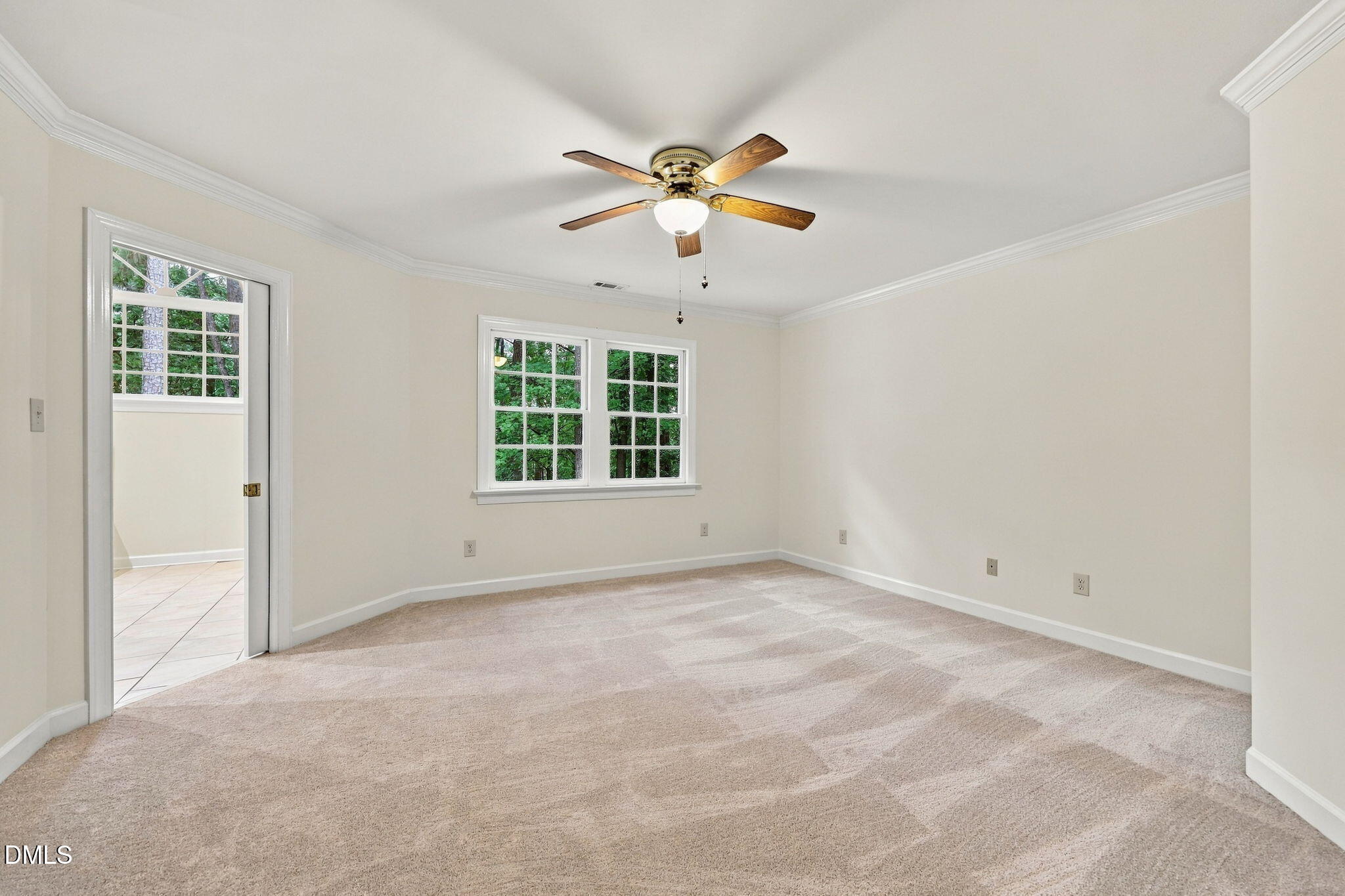 5601 N Hawthorne Way Property Photo 32
