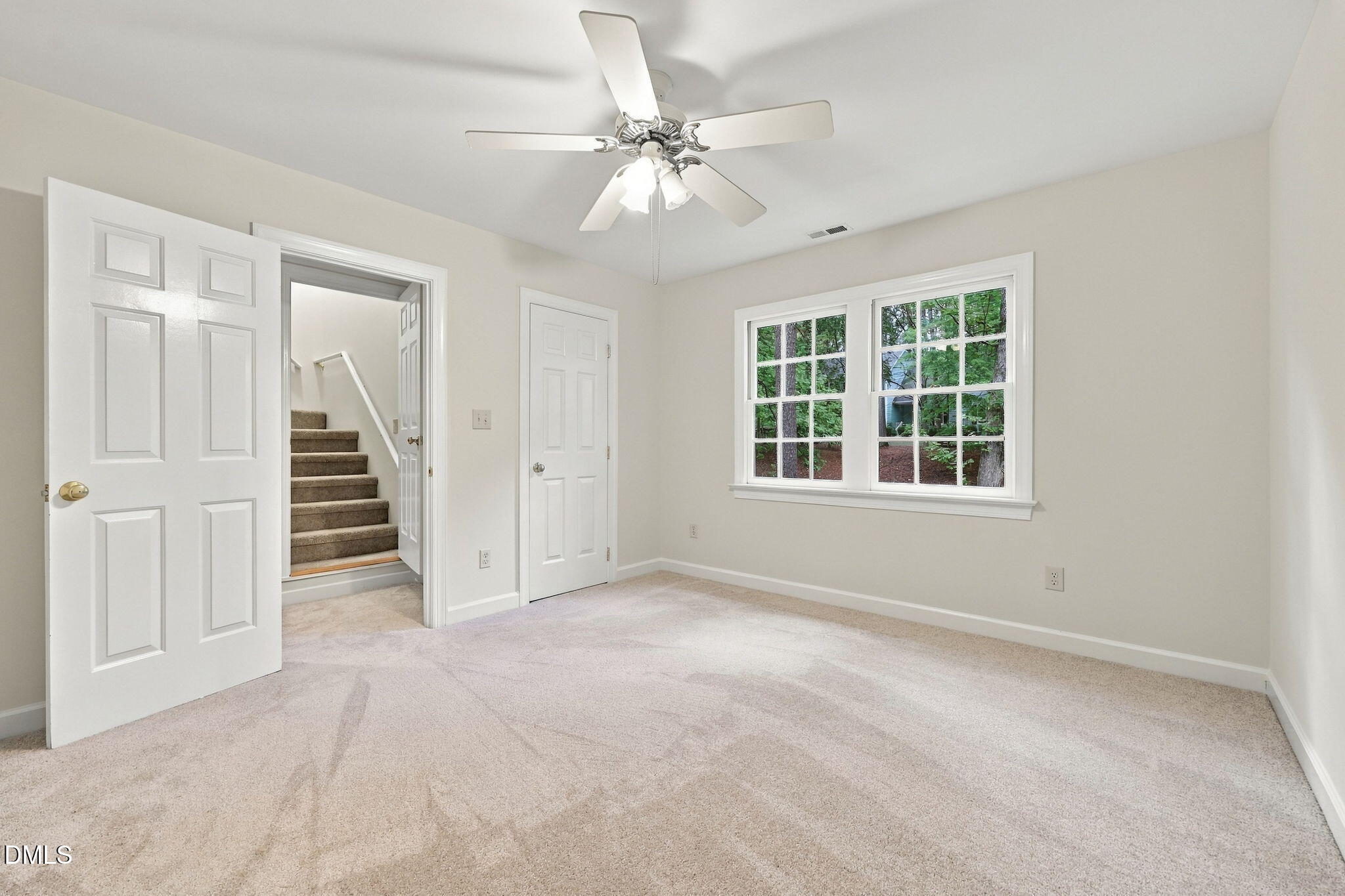 5601 N Hawthorne Way Property Photo 41