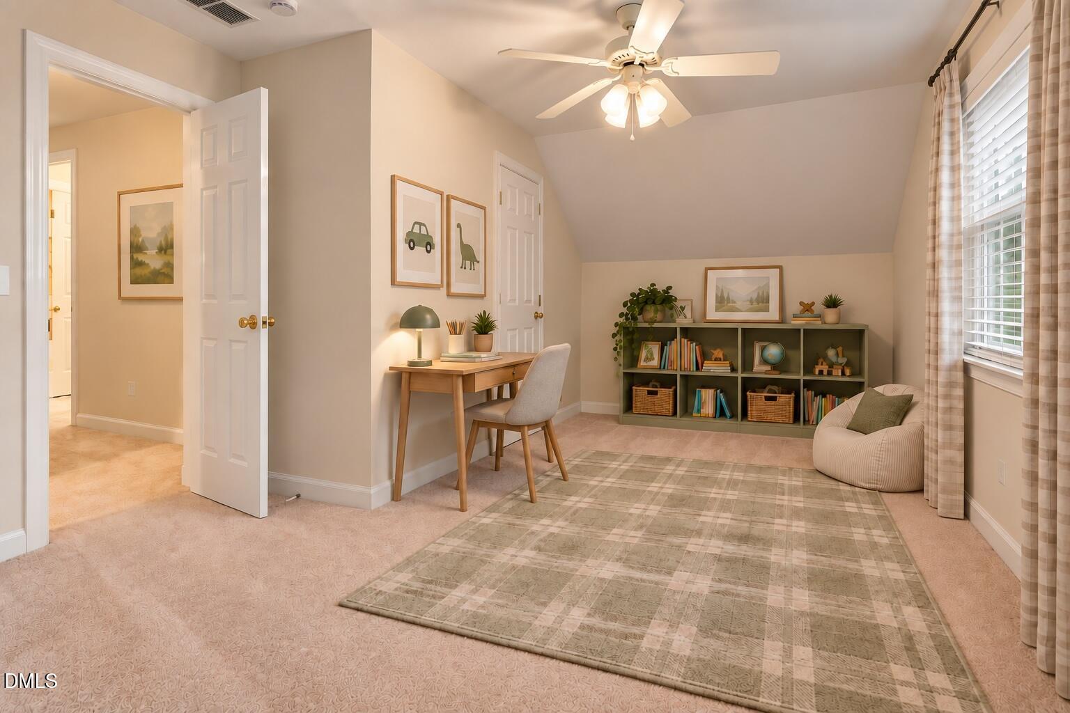 5601 N Hawthorne Way Property Photo 54