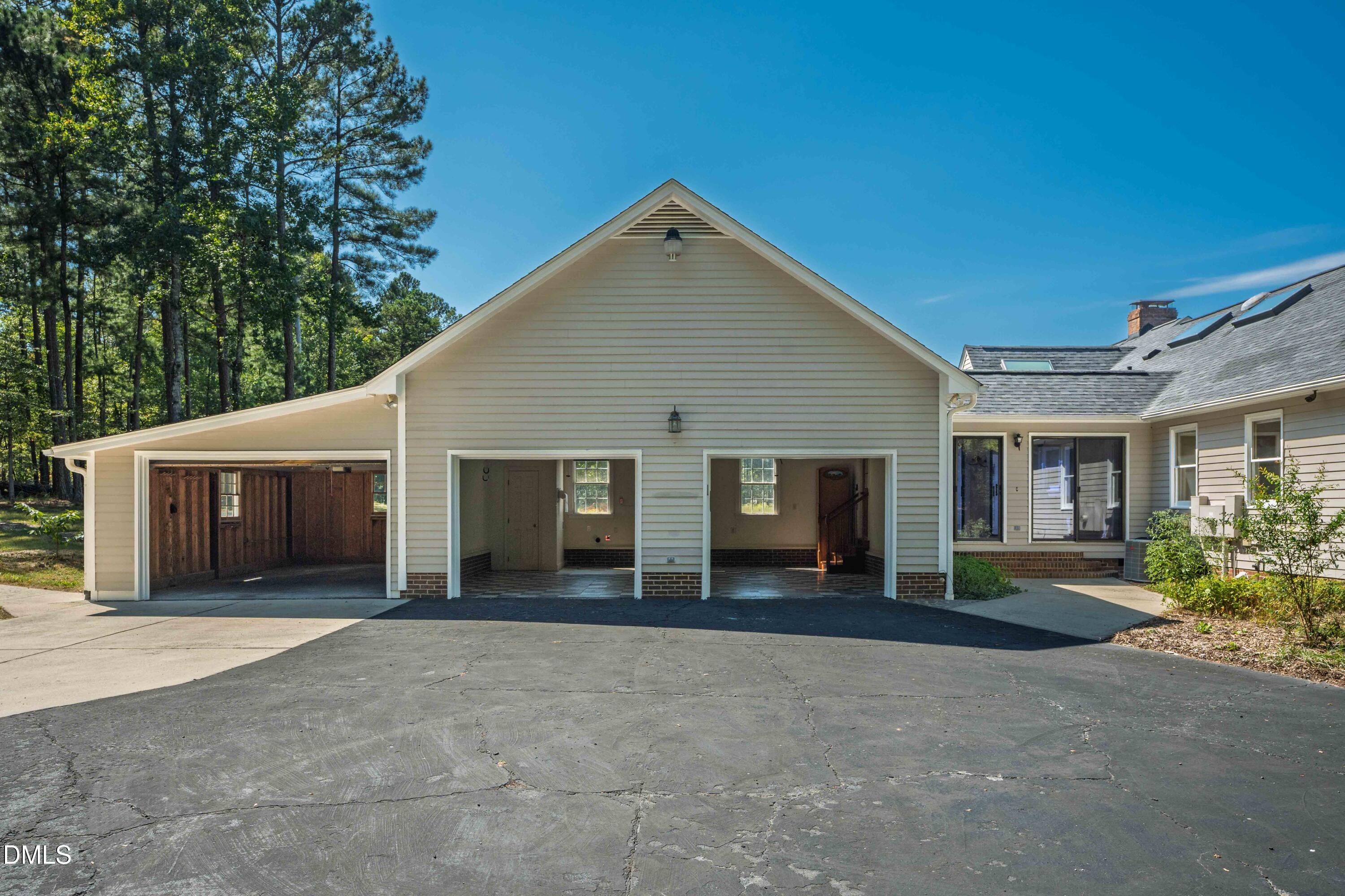 4508 Rogers Road Property Photo 9