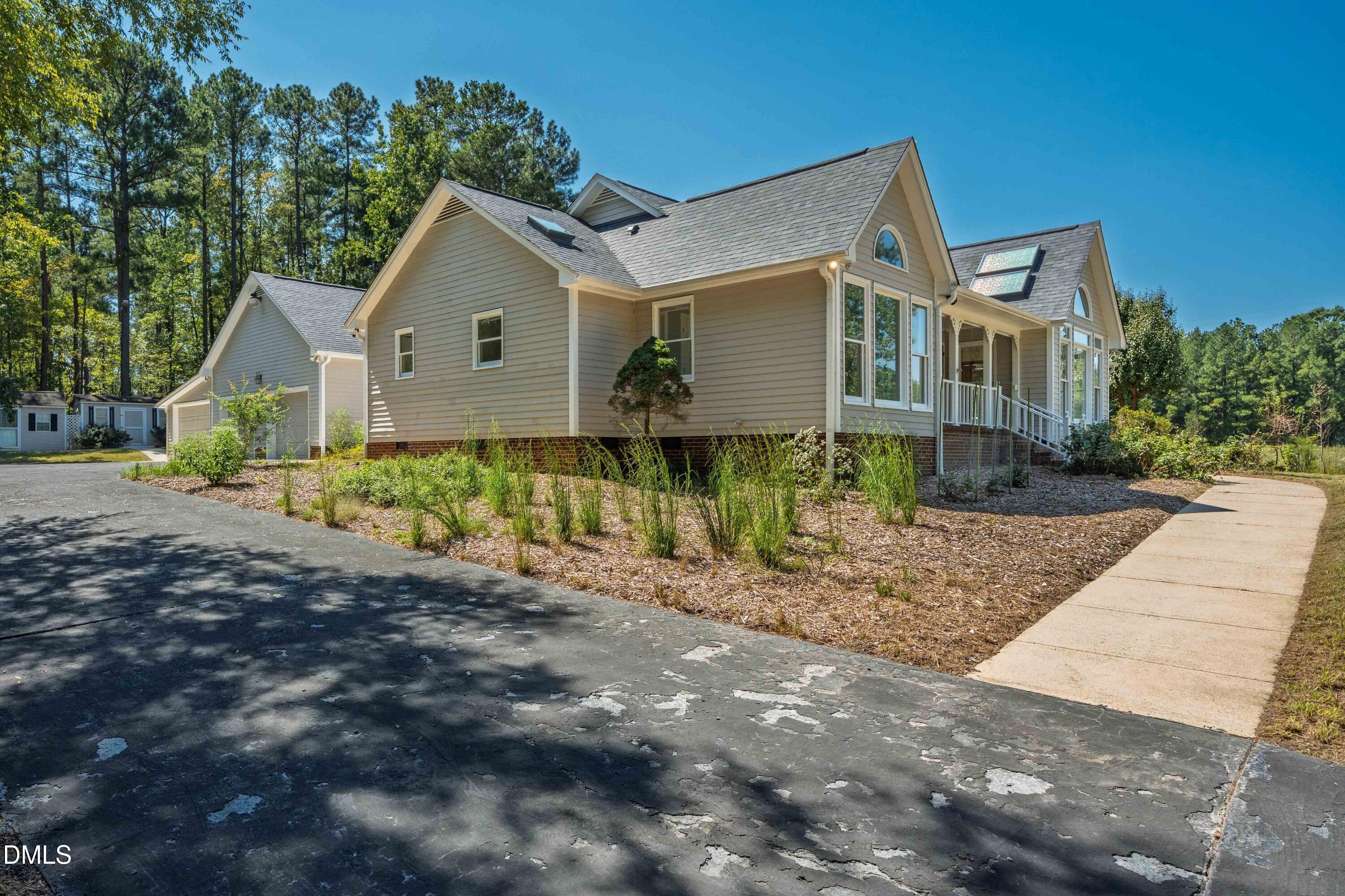 4508 Rogers Road Property Photo 44