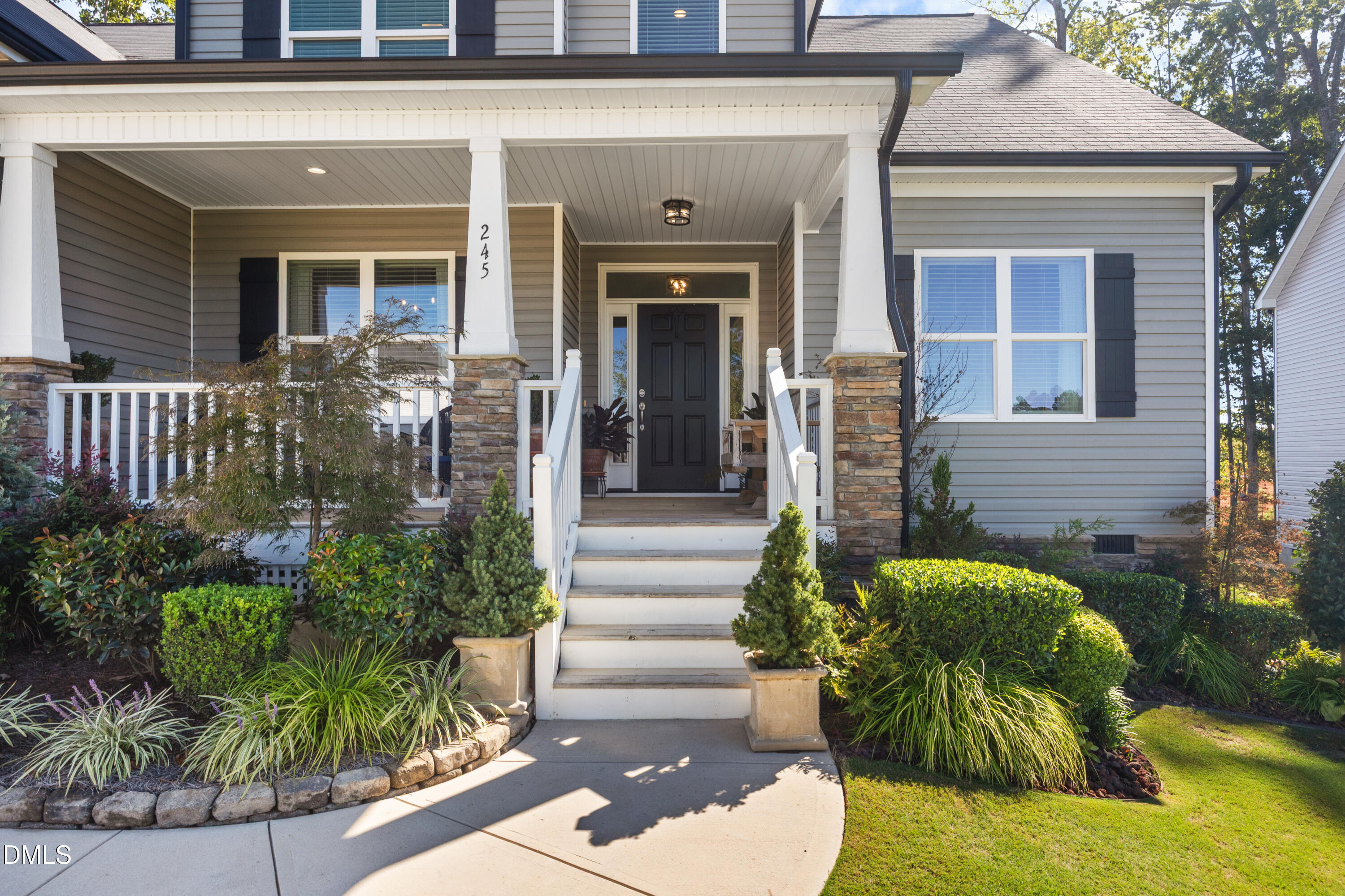 245 Stephens Way Way Property Photo 4