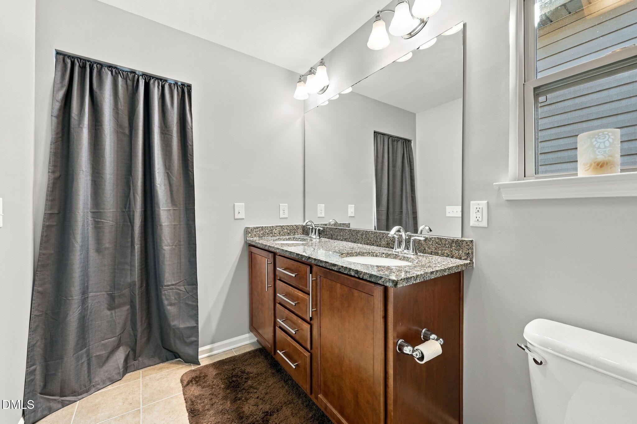 421 Shakespeare Drive Property Photo 23