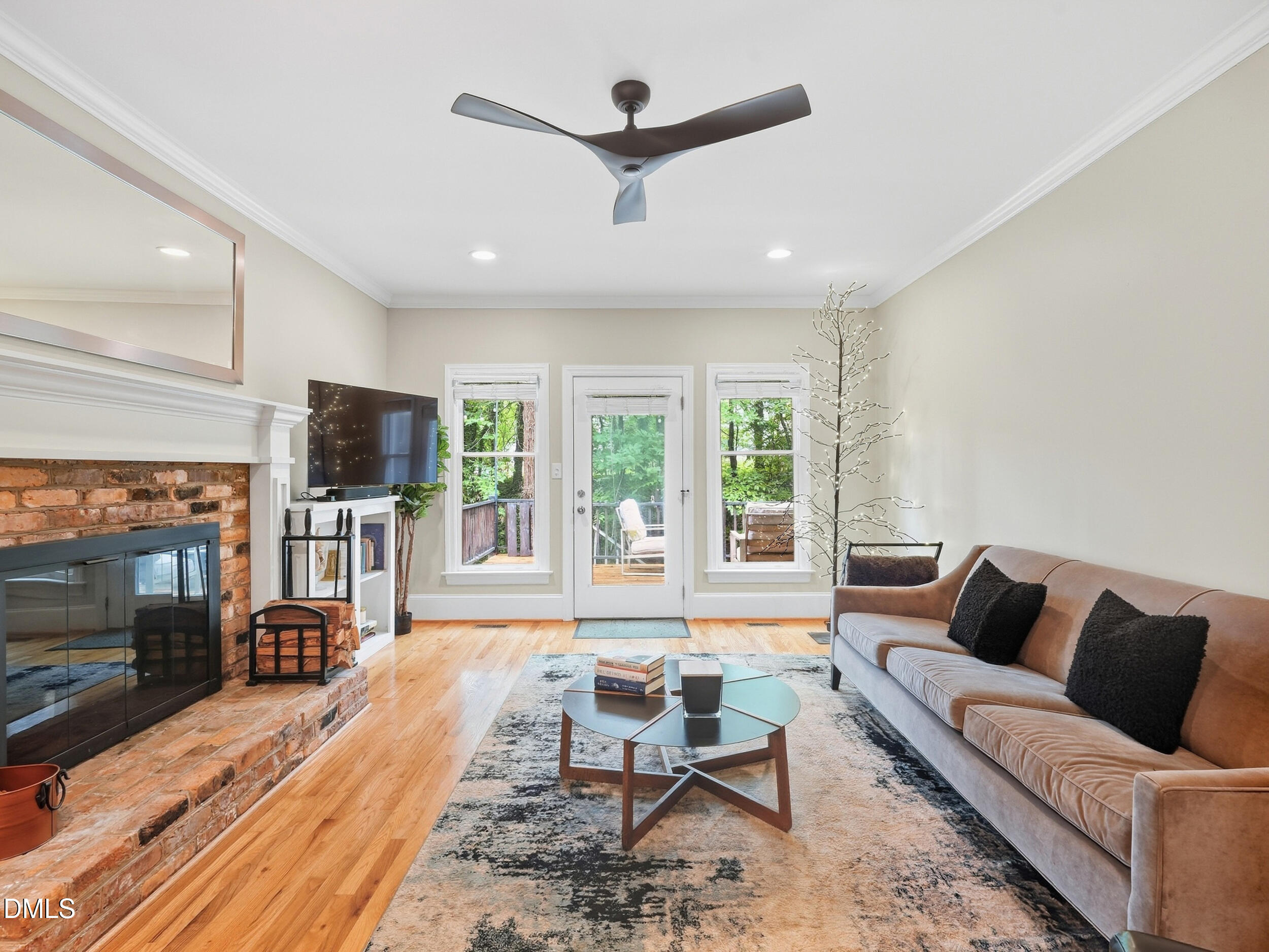 6814 Gloucester Road Property Photo 3
