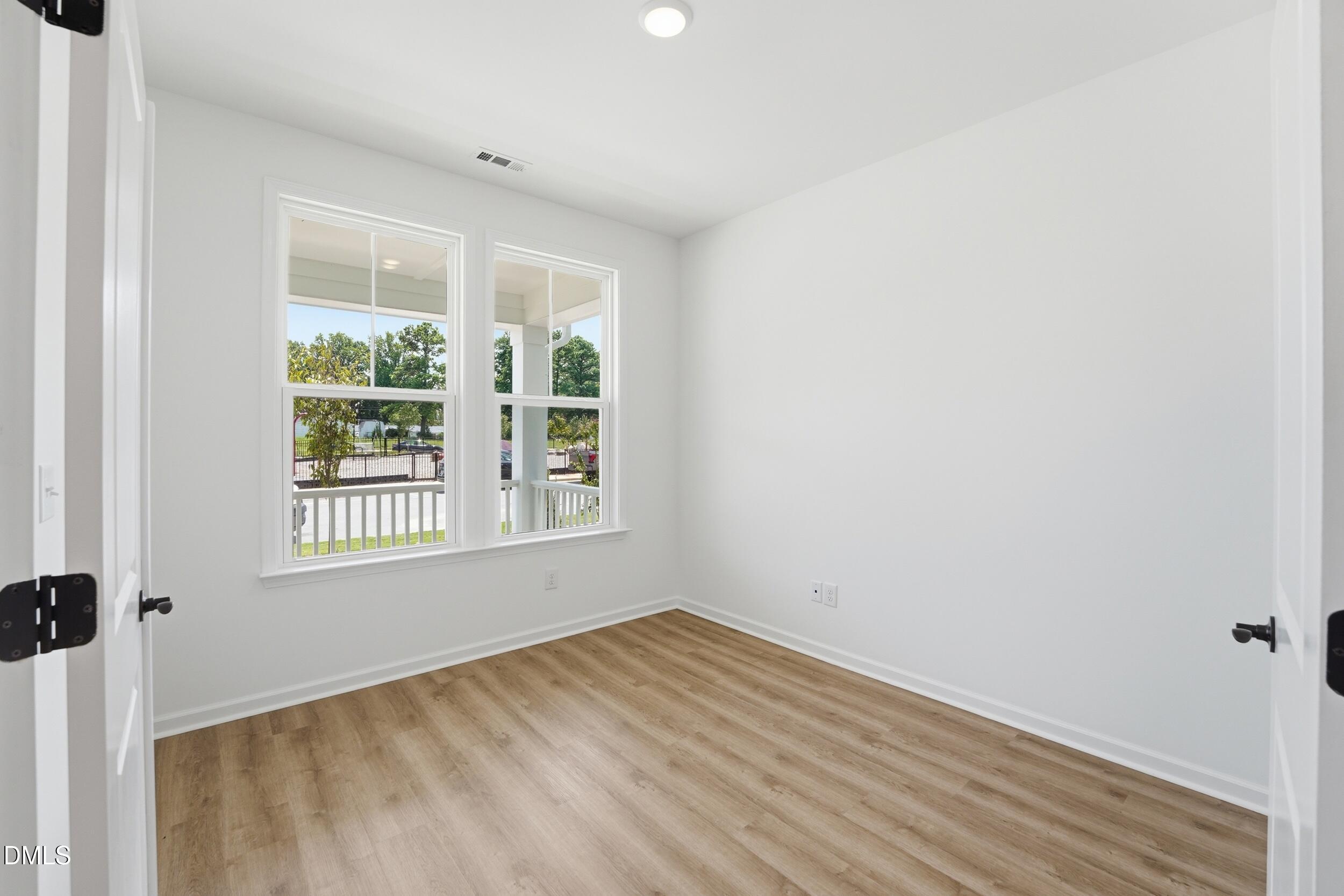 444 Everlong Lane Property Photo 8
