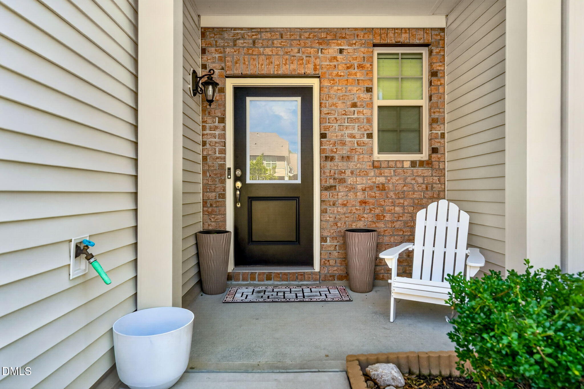 1115 Contessa Drive Property Photo 2