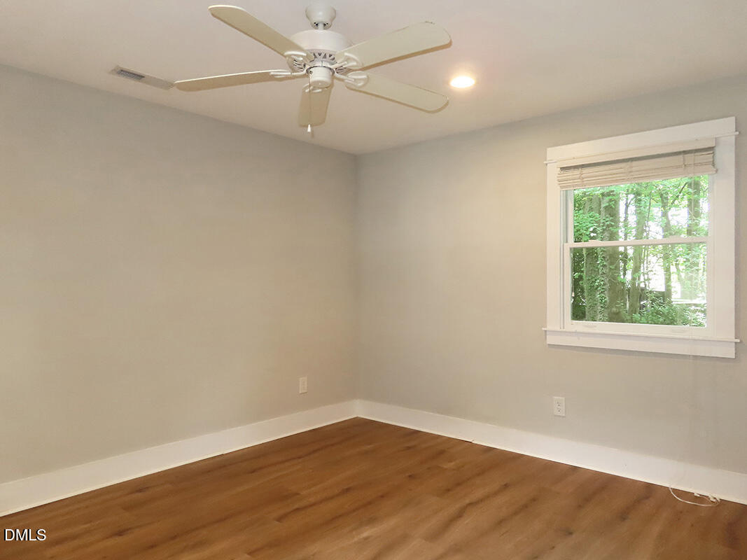 904 E Franklin Street Property Photo 5