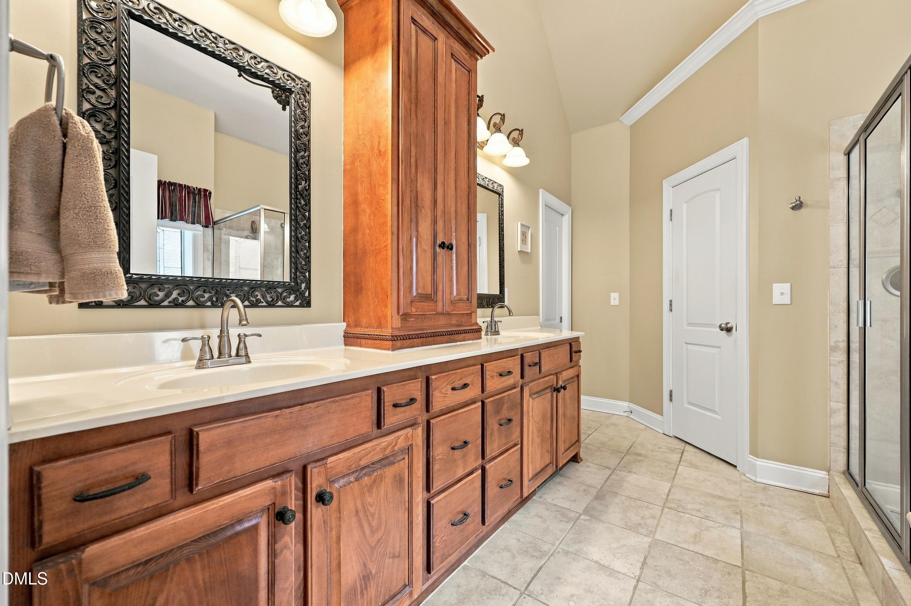 35 Broomhill Court Property Photo 20