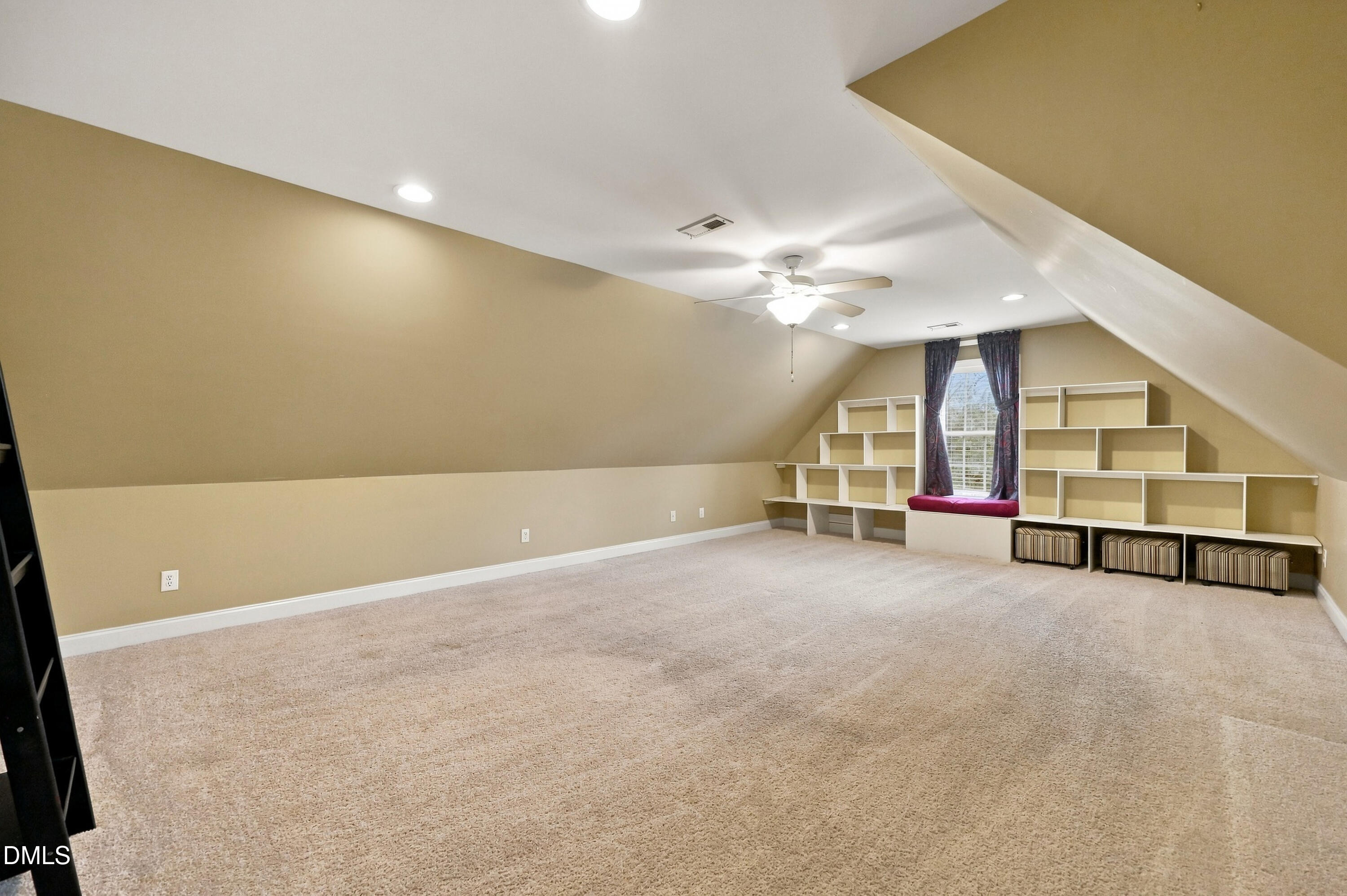 35 Broomhill Court Property Photo 24