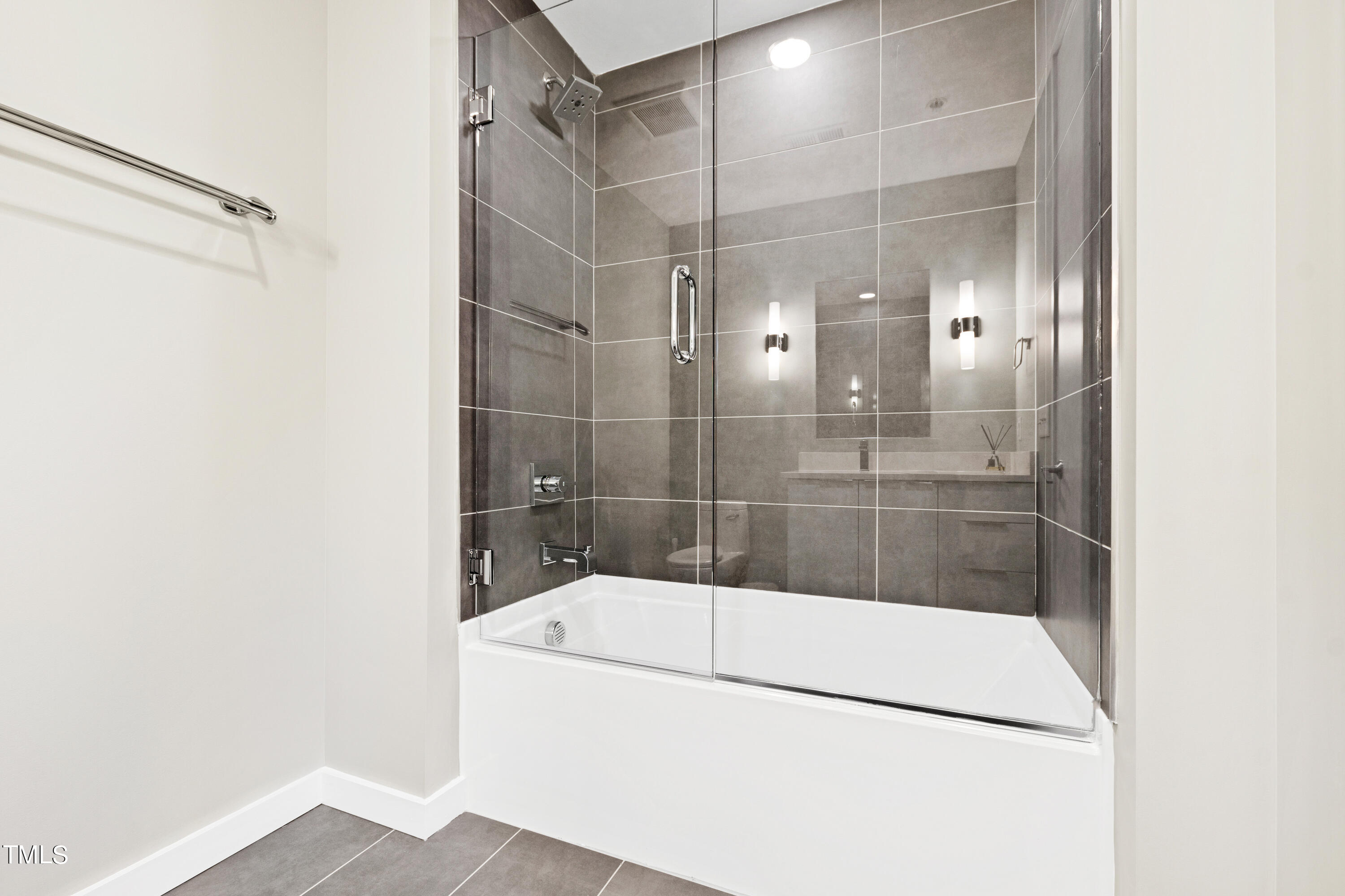 523 S West Street 504 Property Photo 49
